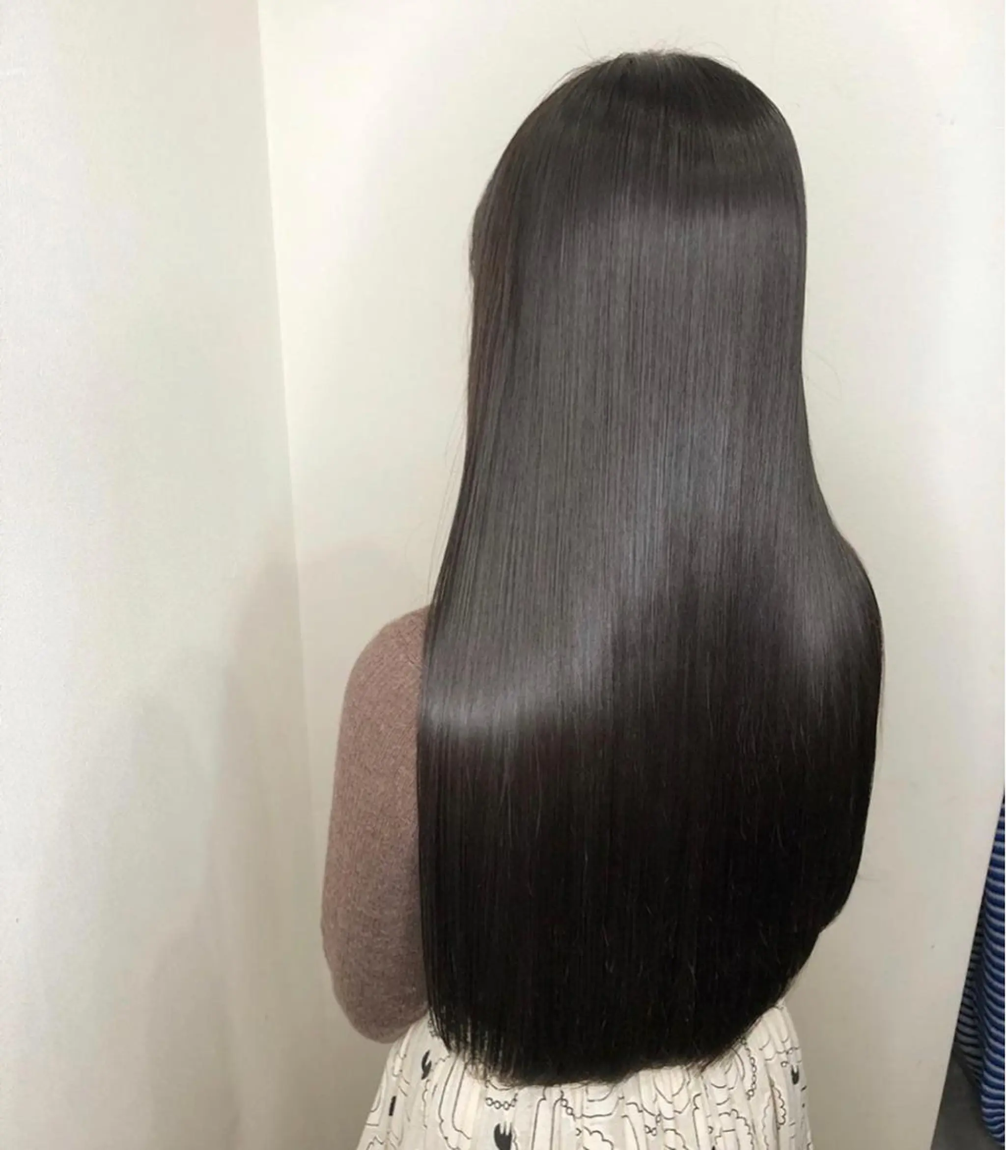 ロング トリートメント iLi 《イリ》のヘアスタイル