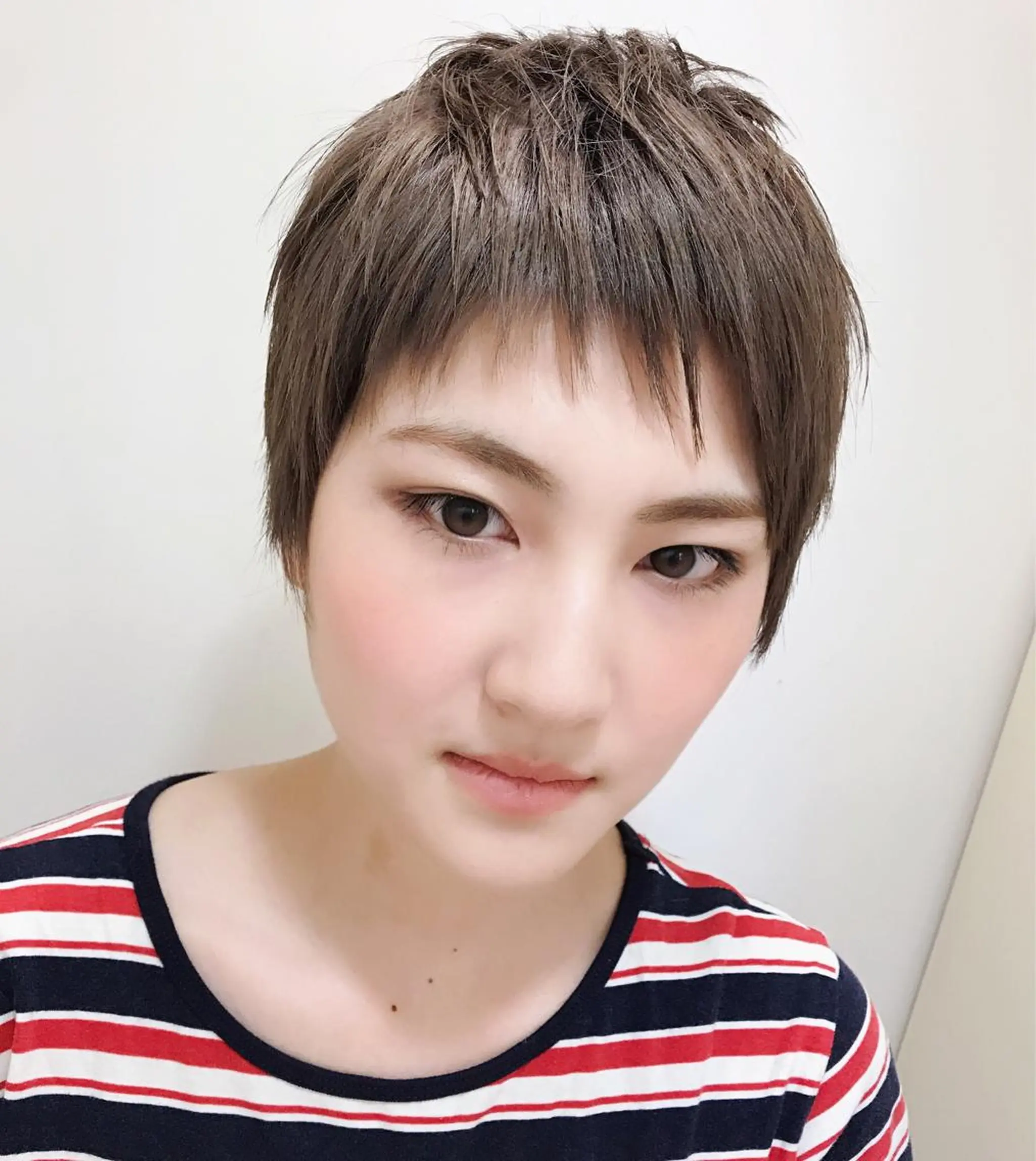 ショート マツオカ ケンシロウのヘアスタイル