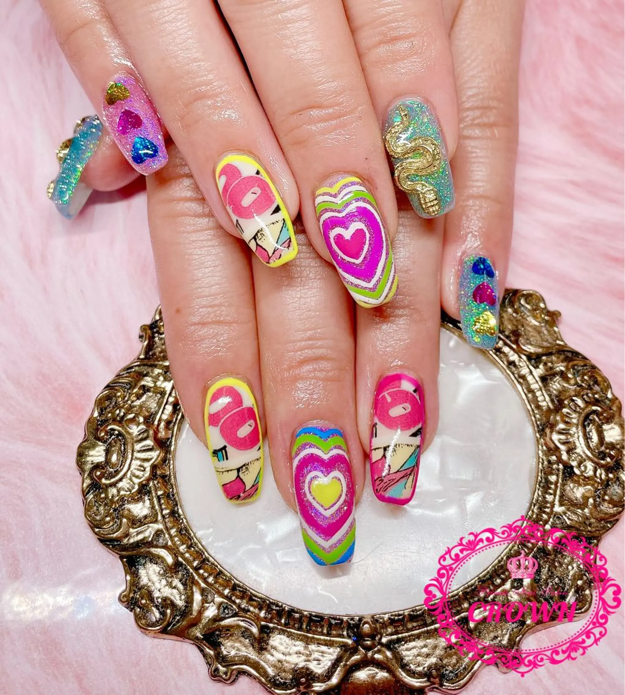 ネイル CROWN プライベートサロンのネイルデザイン