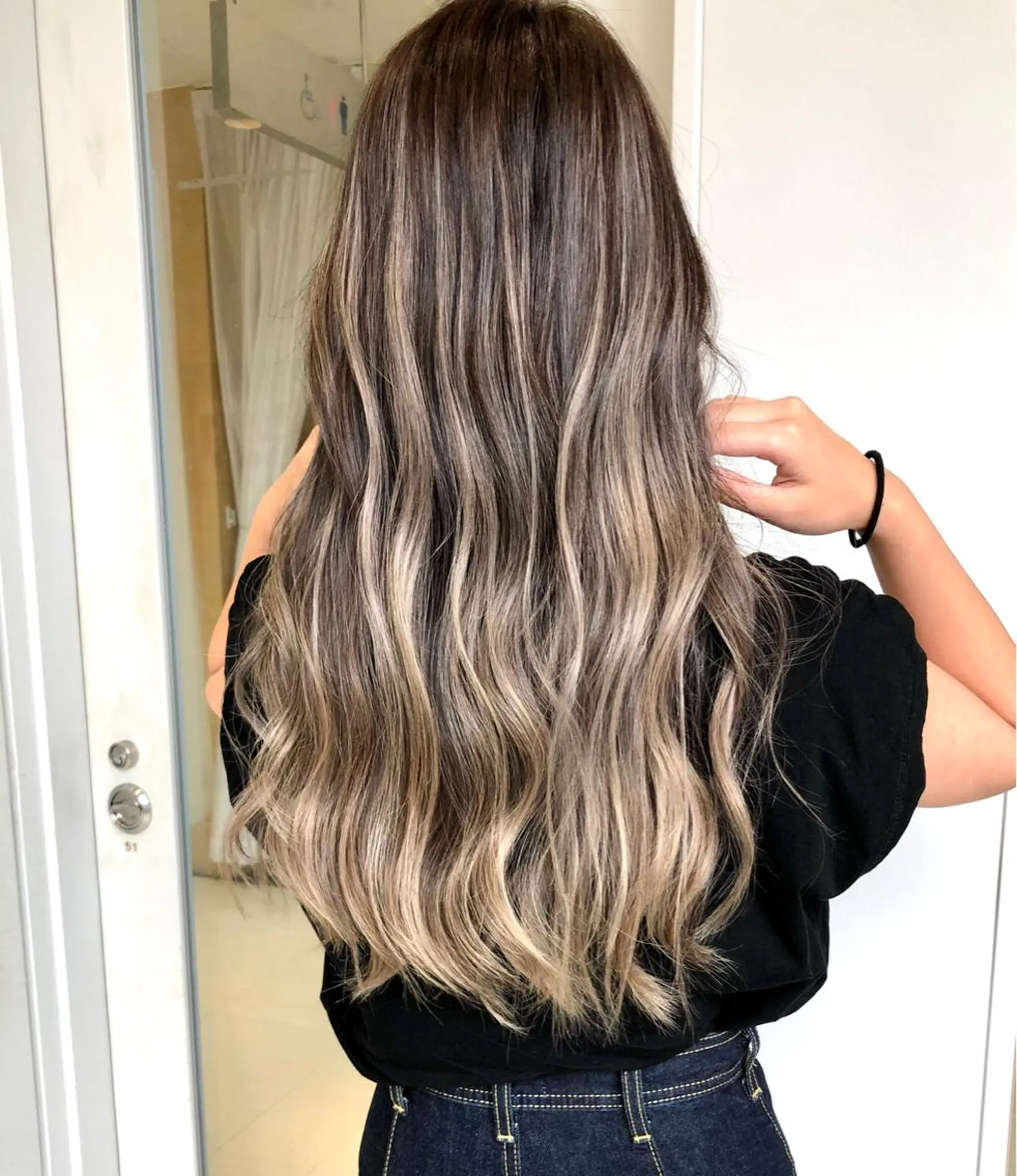 ロング カラー タナカ タクヤのヘアスタイル