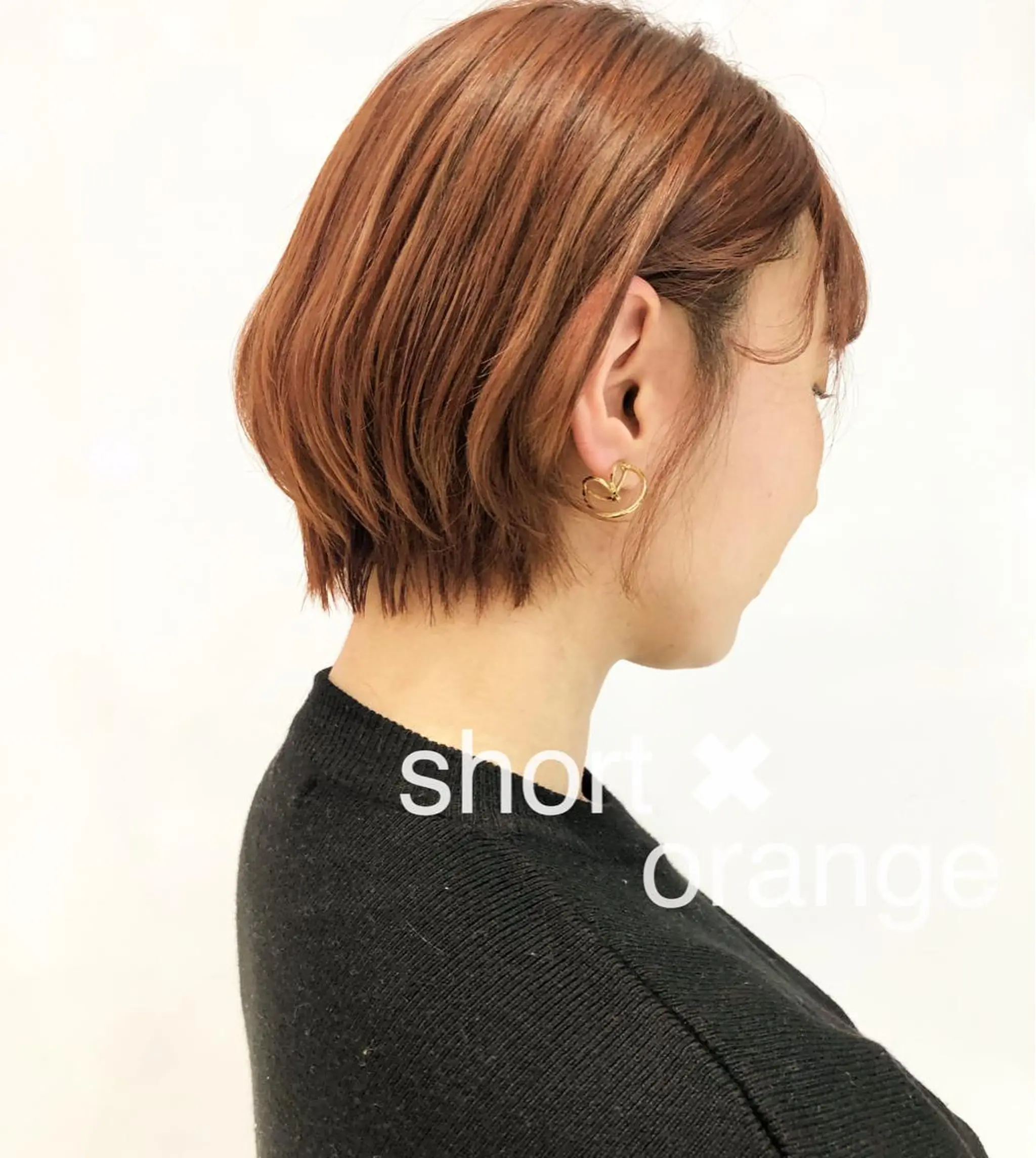 ショート カラー ブリーチ ショートヘア ヘアカラー 相川 愛実のヘアスタイル