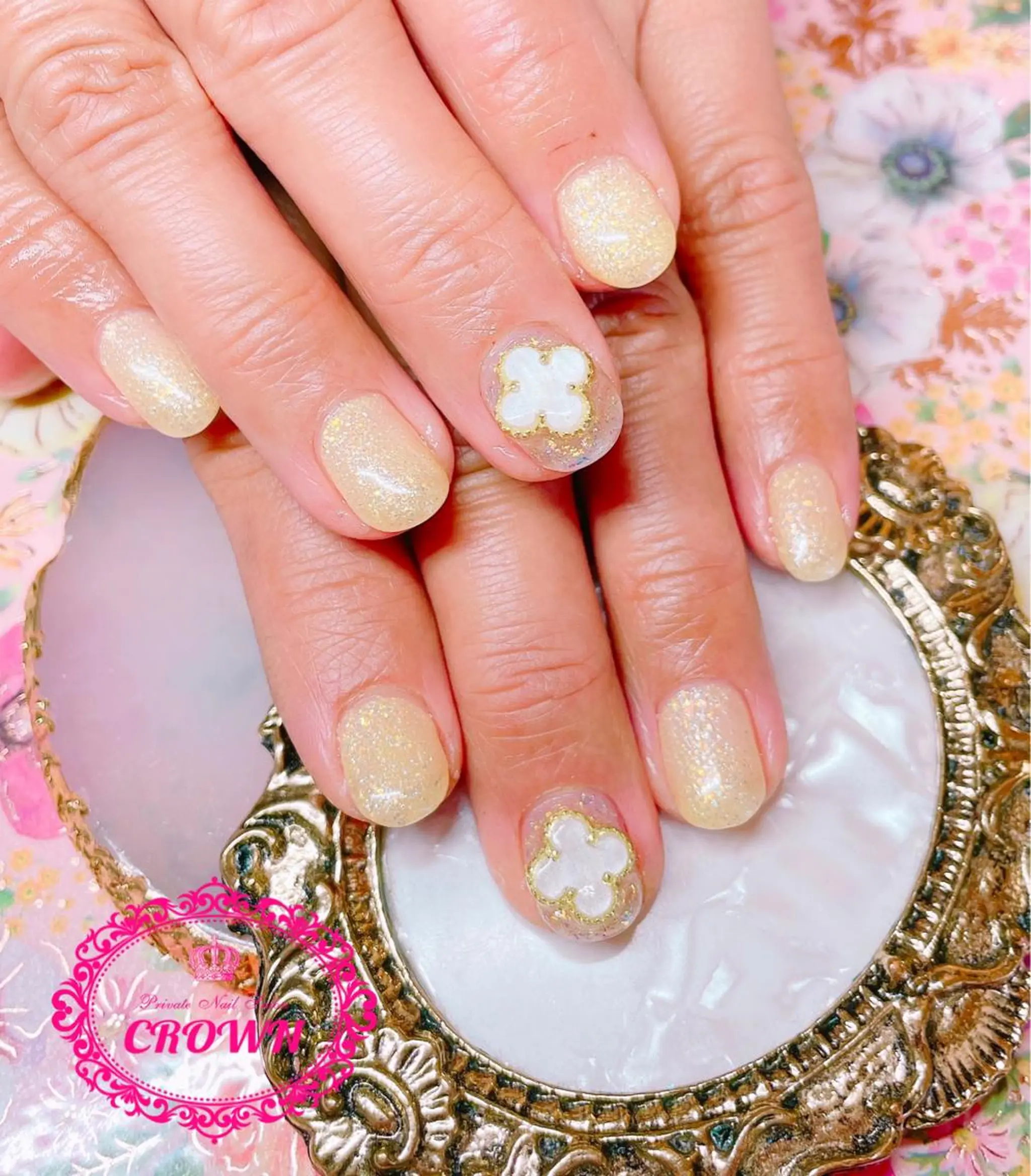 ネイル CROWN プライベートサロンのネイルデザイン