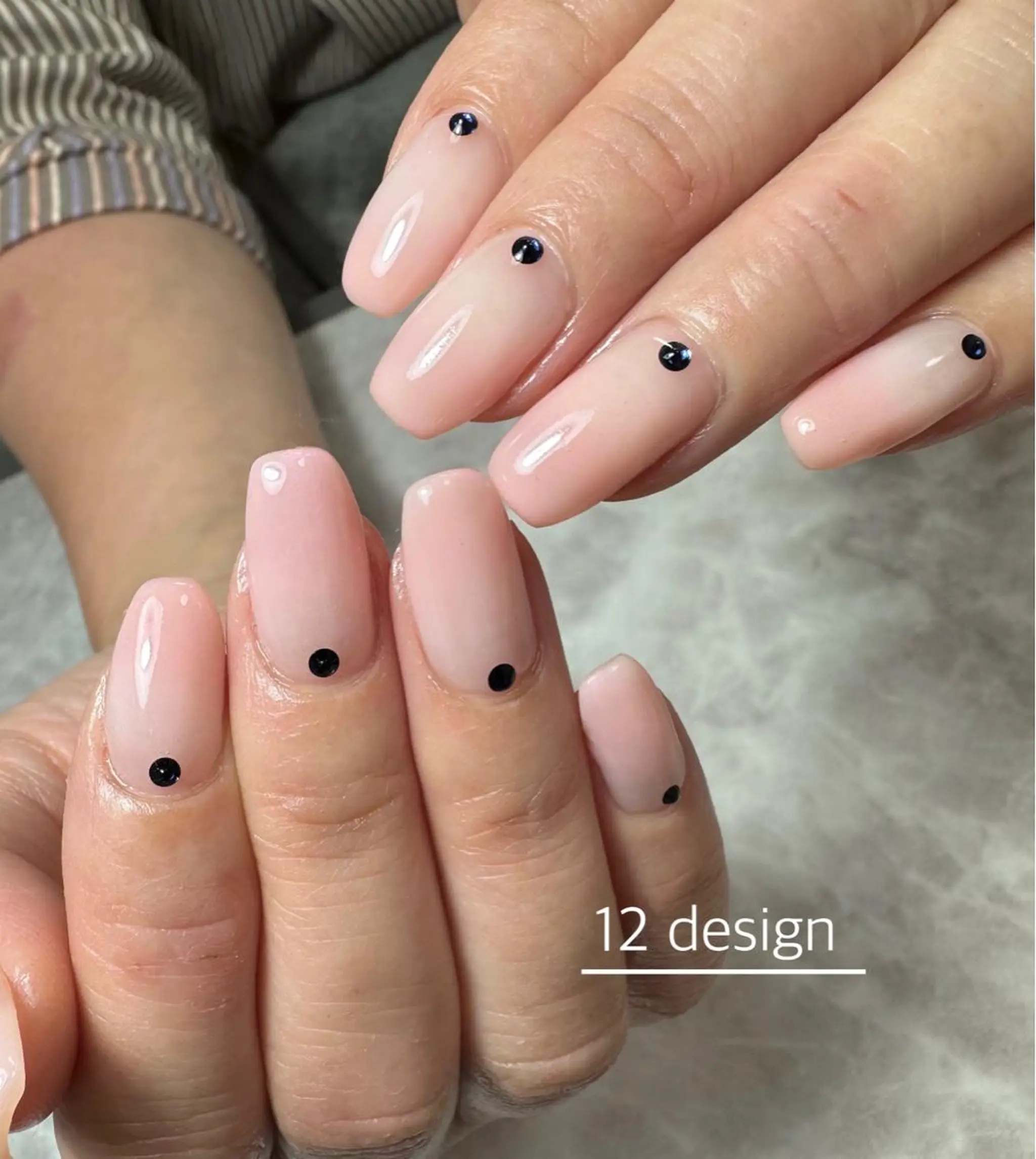 ネイル 12 designのネイルデザイン