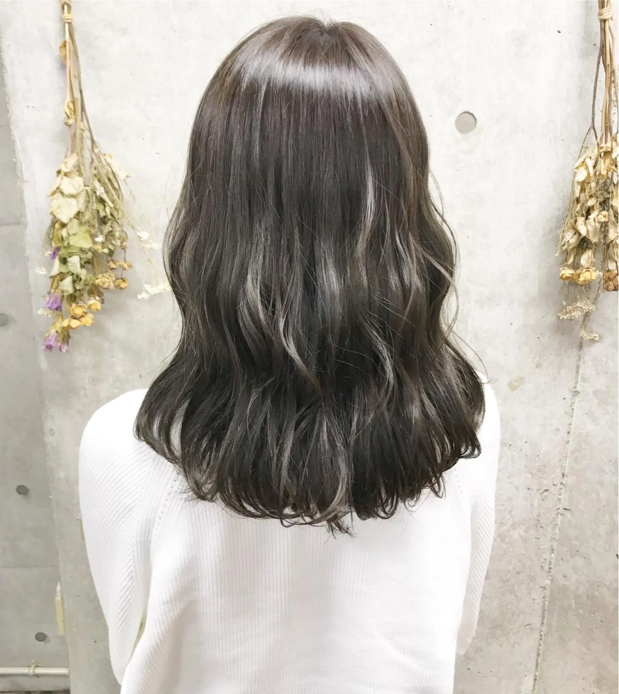 セミロング カラー ヘアアレンジ グレージュ カーキグレージュ Satsuki ✂︎♡のヘアスタイル