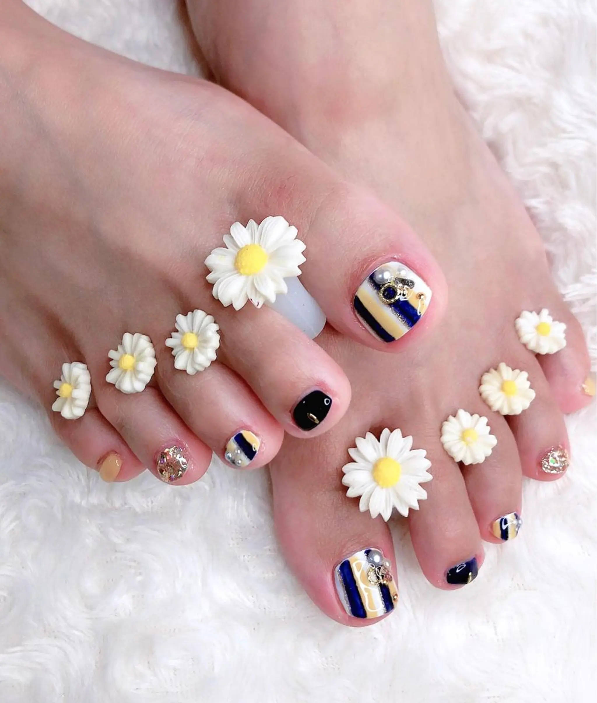 ネイル フットネイル 片平 恭子のマツエク・マツパデザイン