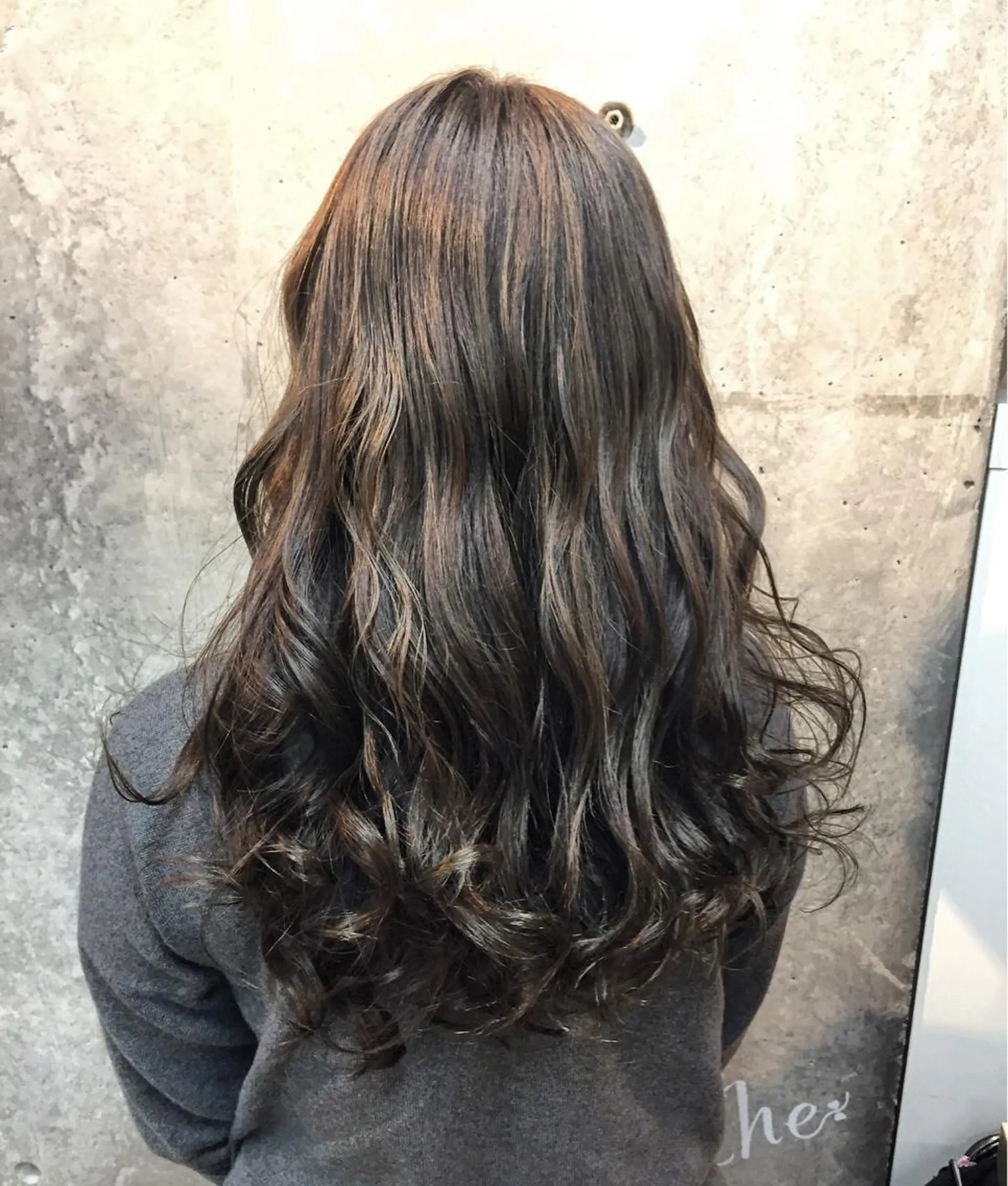 セミロング ロング カラー ヘアアレンジ 及川 光のヘアスタイル