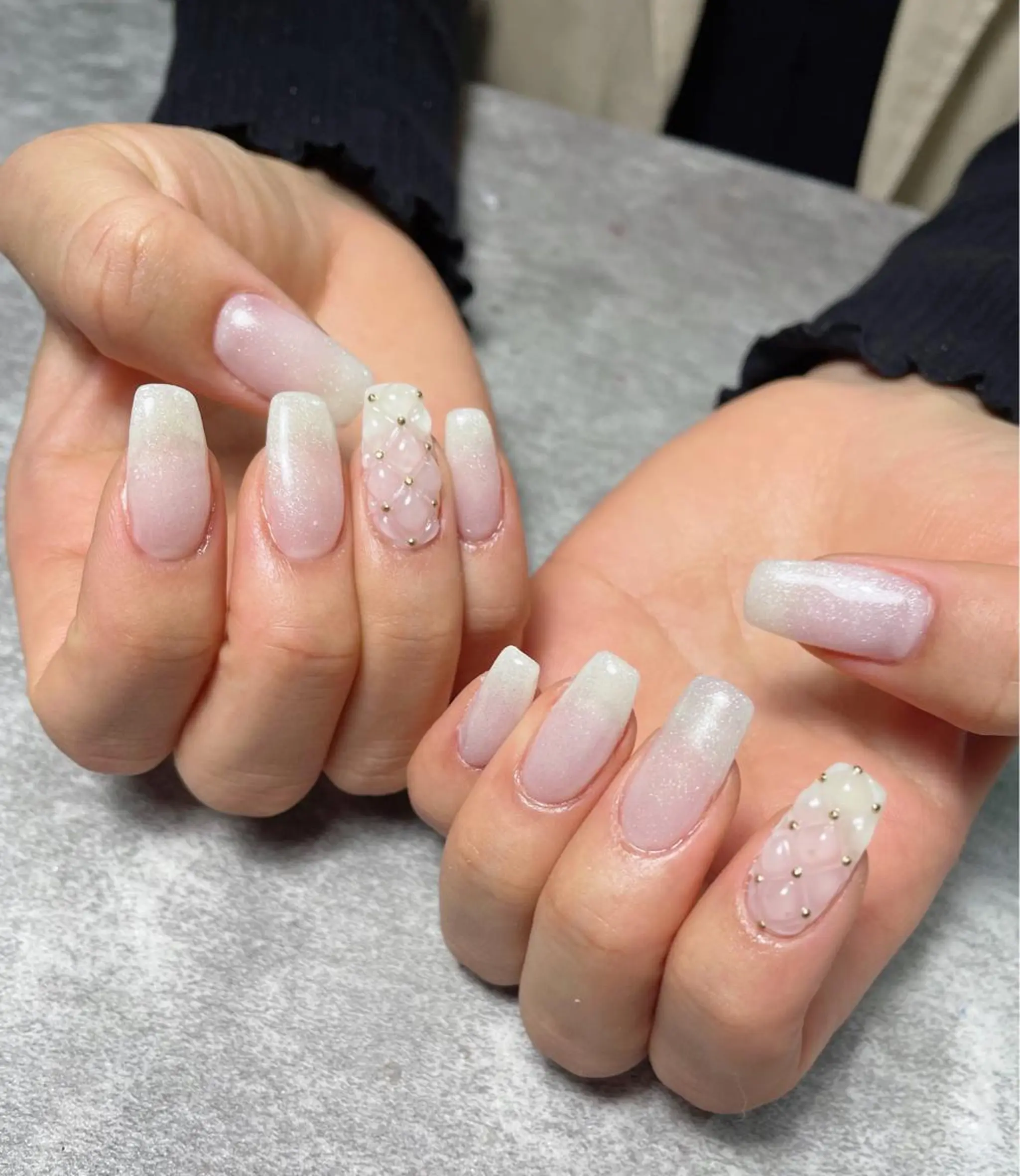 ネイル クリアネイル キラキラネイル ラメ(グリッター) マグネットネイル ホワイト ハンドネイル ma riのネイルデザイン