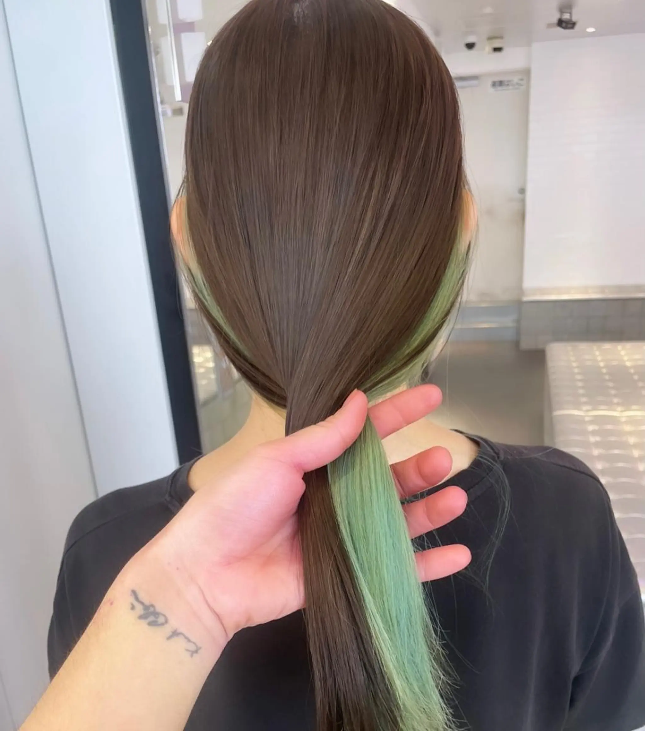 セミロング カラー 🟧オシャレ女子多数 アツシ🟧のヘアスタイル