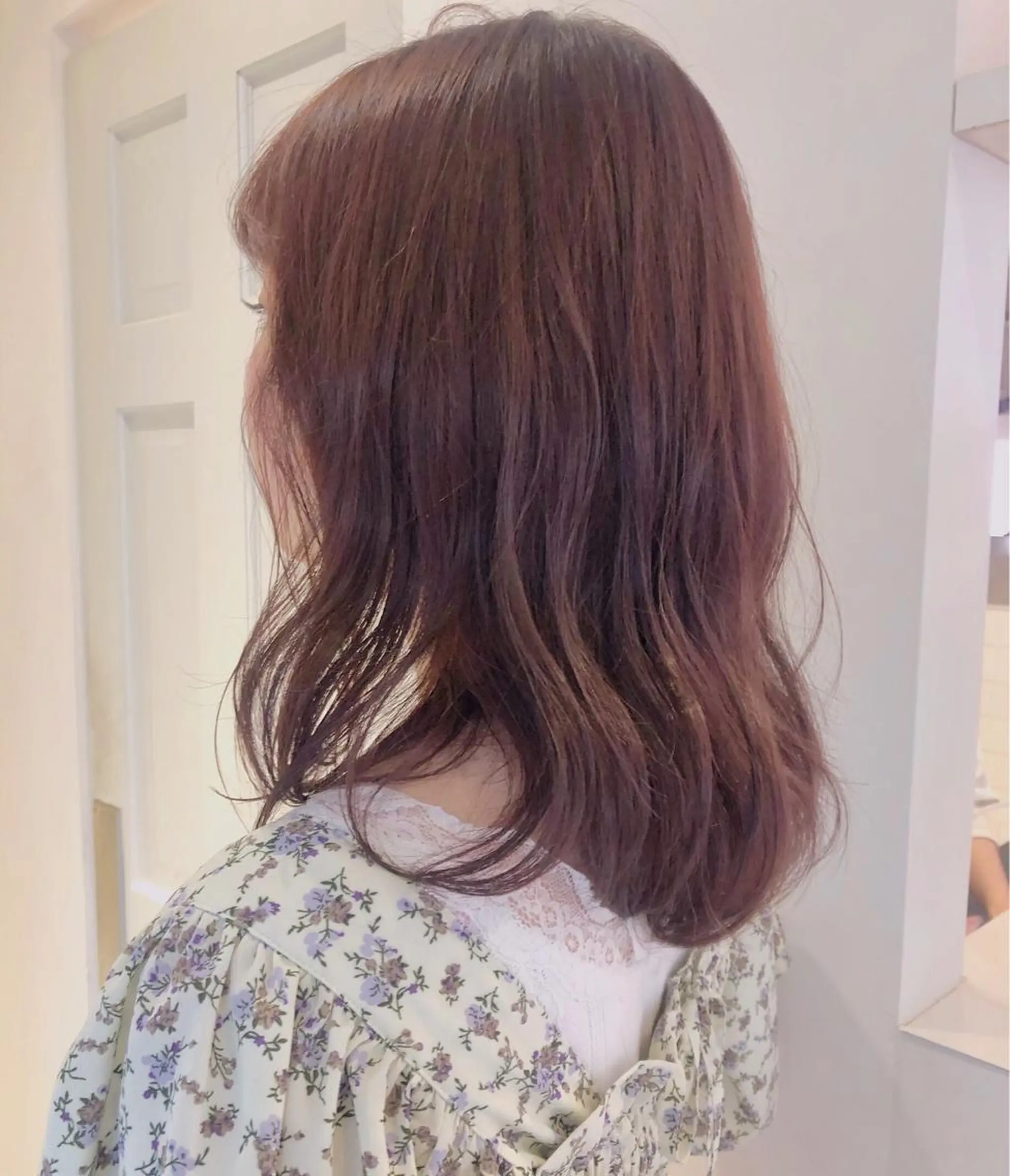 ミディアム カラー パーマ ヘアアレンジ メンズ ネイル マツエク・マツパ メンズブリーチ ブリーチ ブラウンカラー ブリーチなしカラー ピンクカラー 天神レイヤーカット No.1💖マユカのヘアスタイル