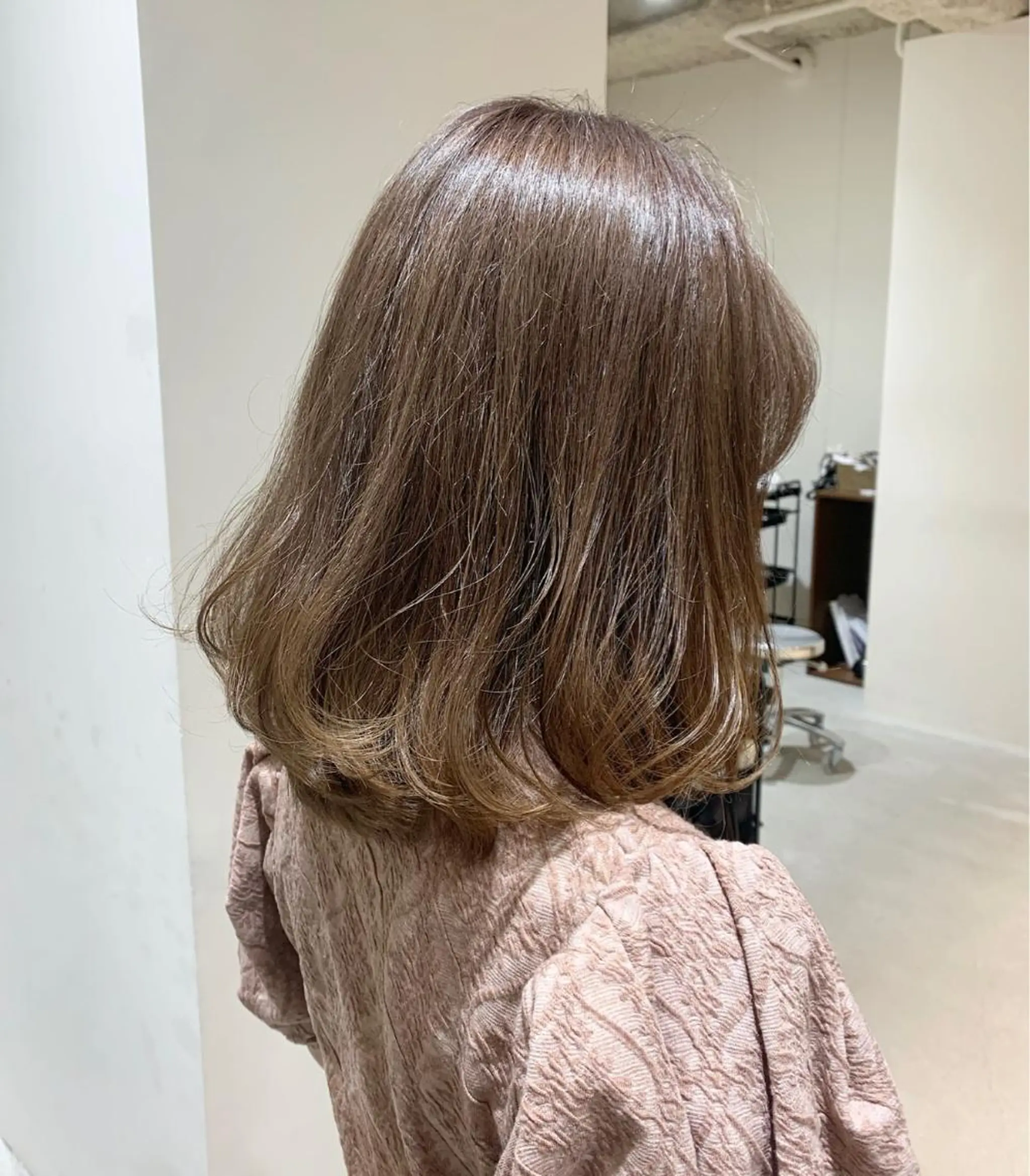 ミディアム 【ミディアムと ロングに特化】島田恋のヘアスタイル