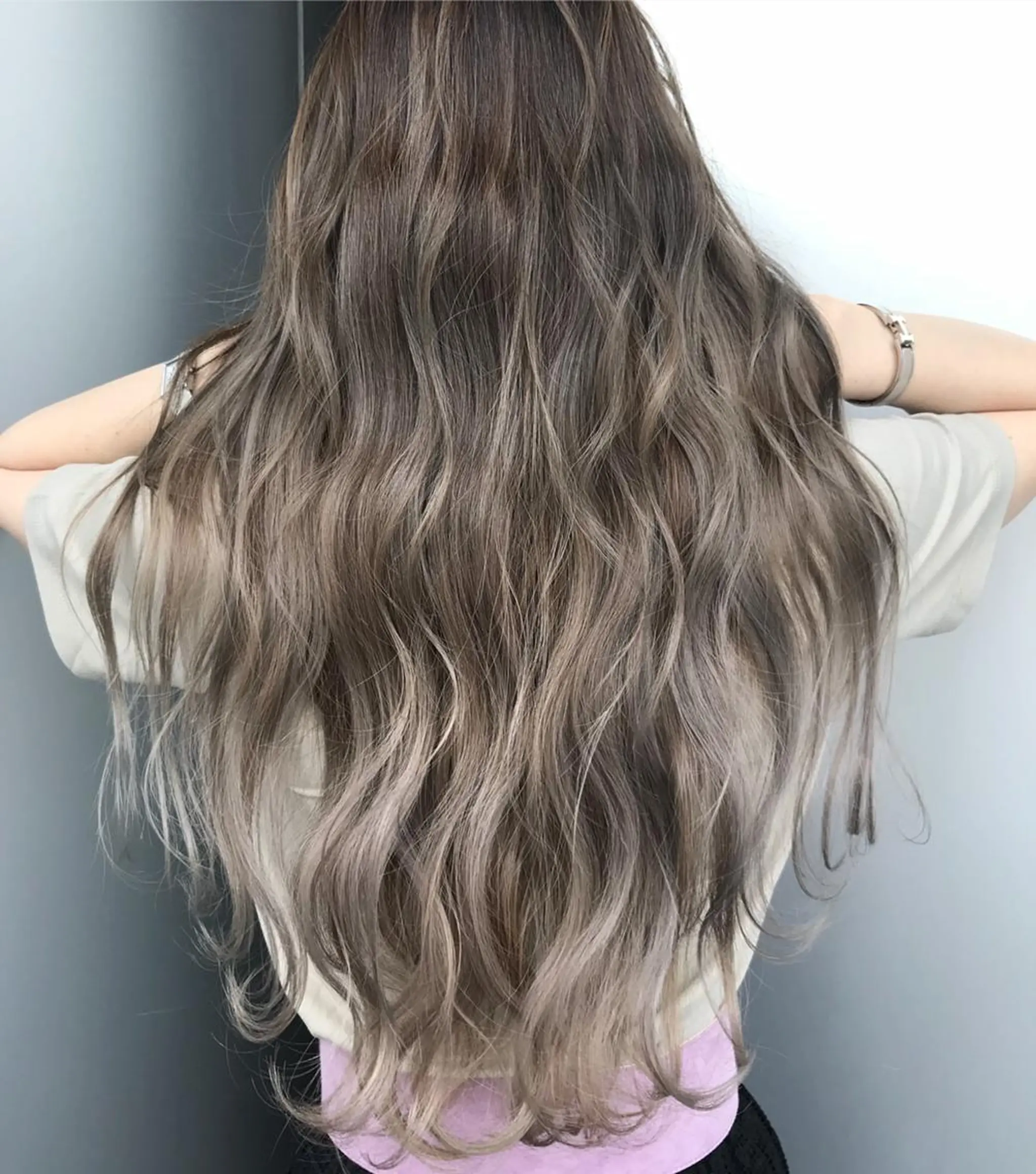 ロング カラー パーマ 似合わせ💖トレンド ✨TAKAMI😊のヘアスタイル