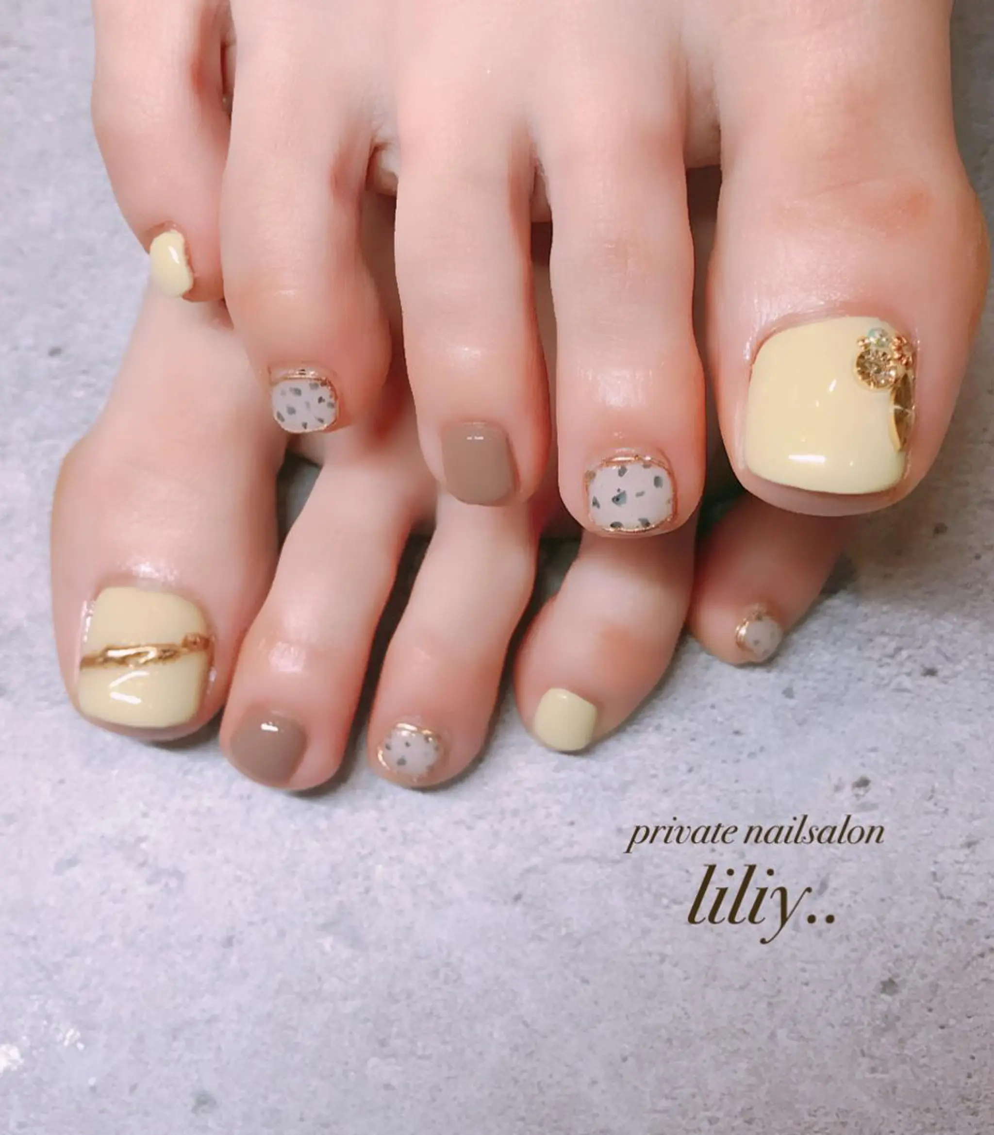 ネイル TERAI ERINAの眉毛・アイブロウイメージ