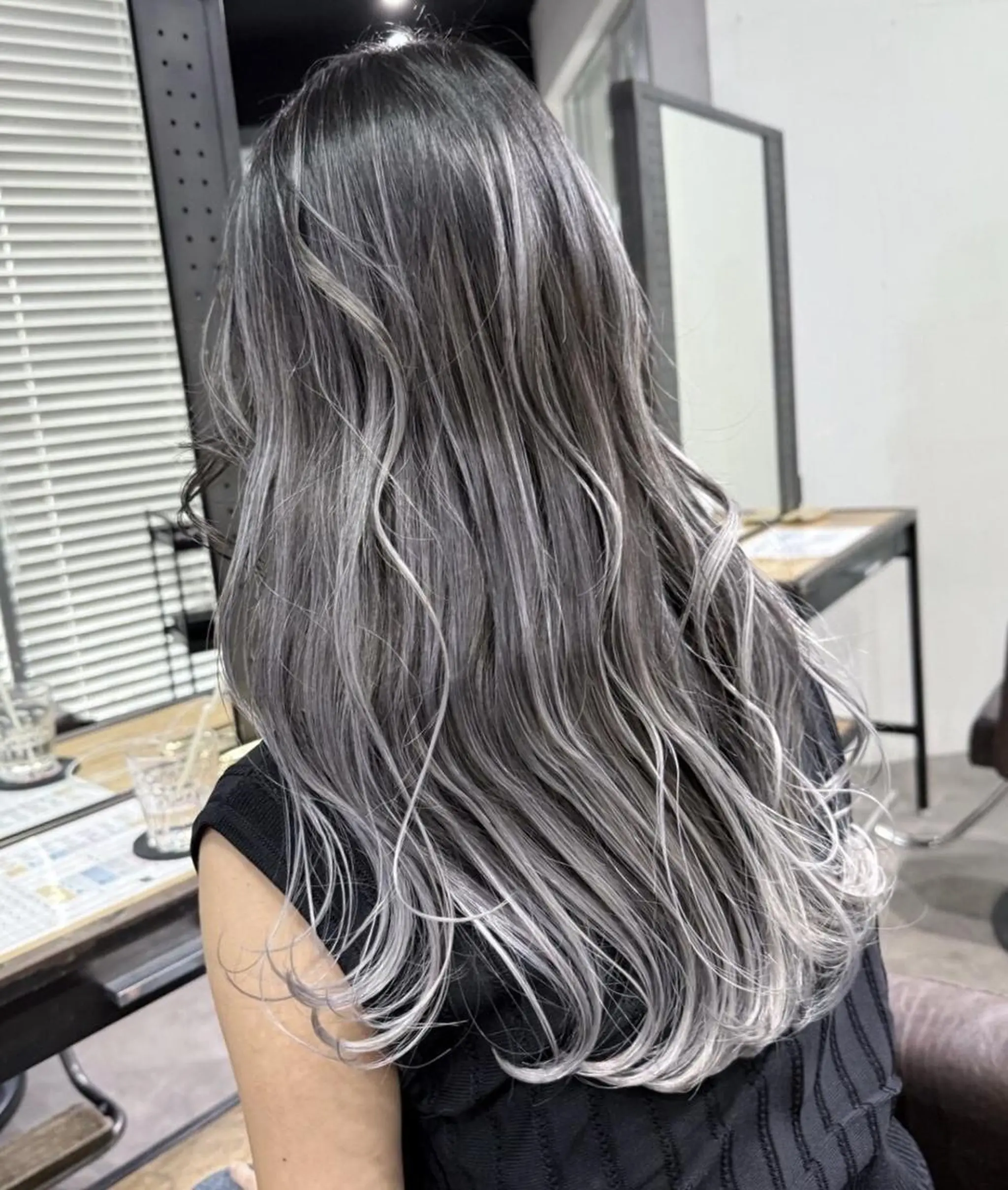 ミディアム ヘアカラー ARCANAブリーチ ダブルカラー🌟原宿のヘアスタイル