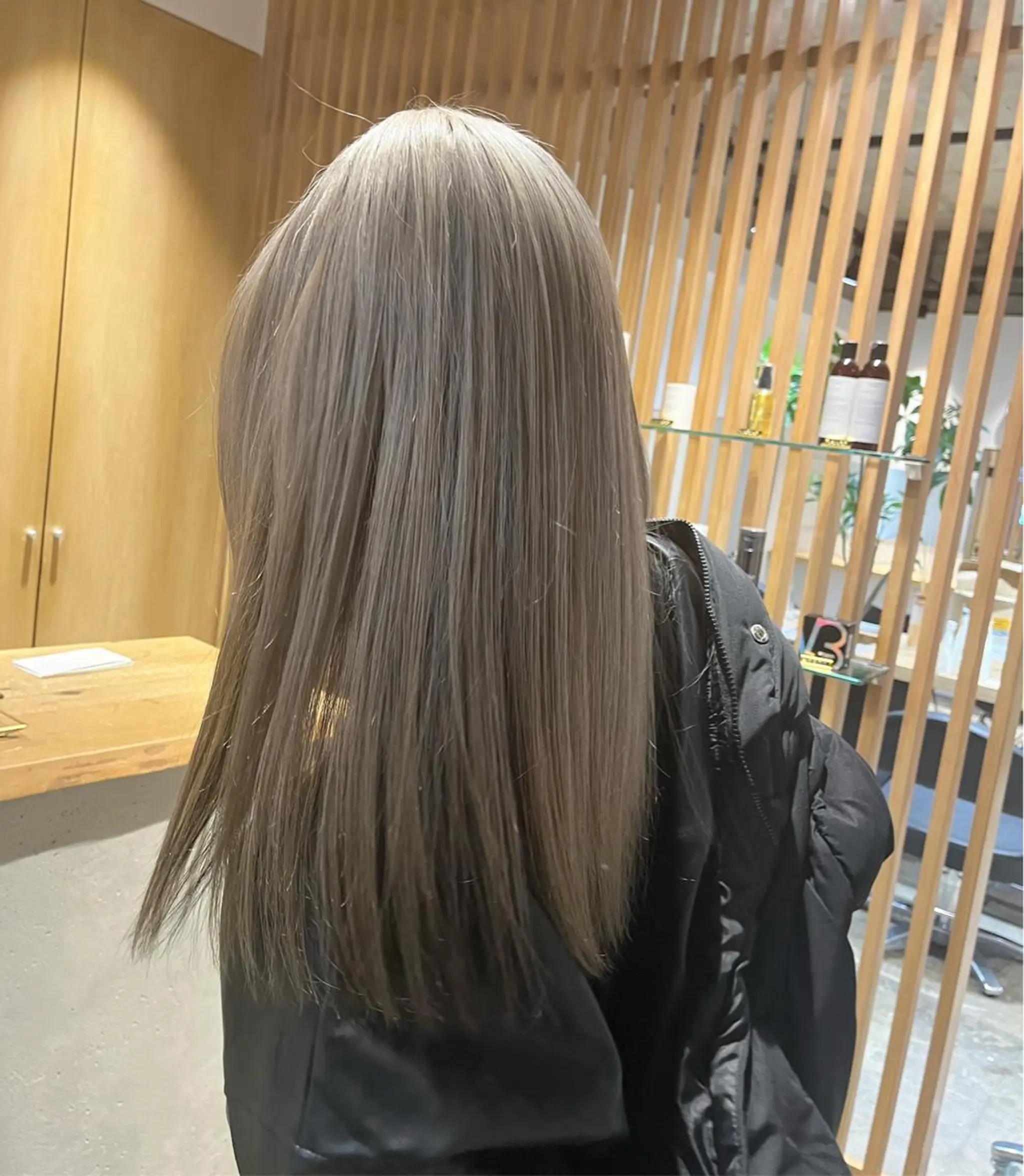 ロング カラー ハイトーン/レイヤー 💜Akaneのヘアスタイル