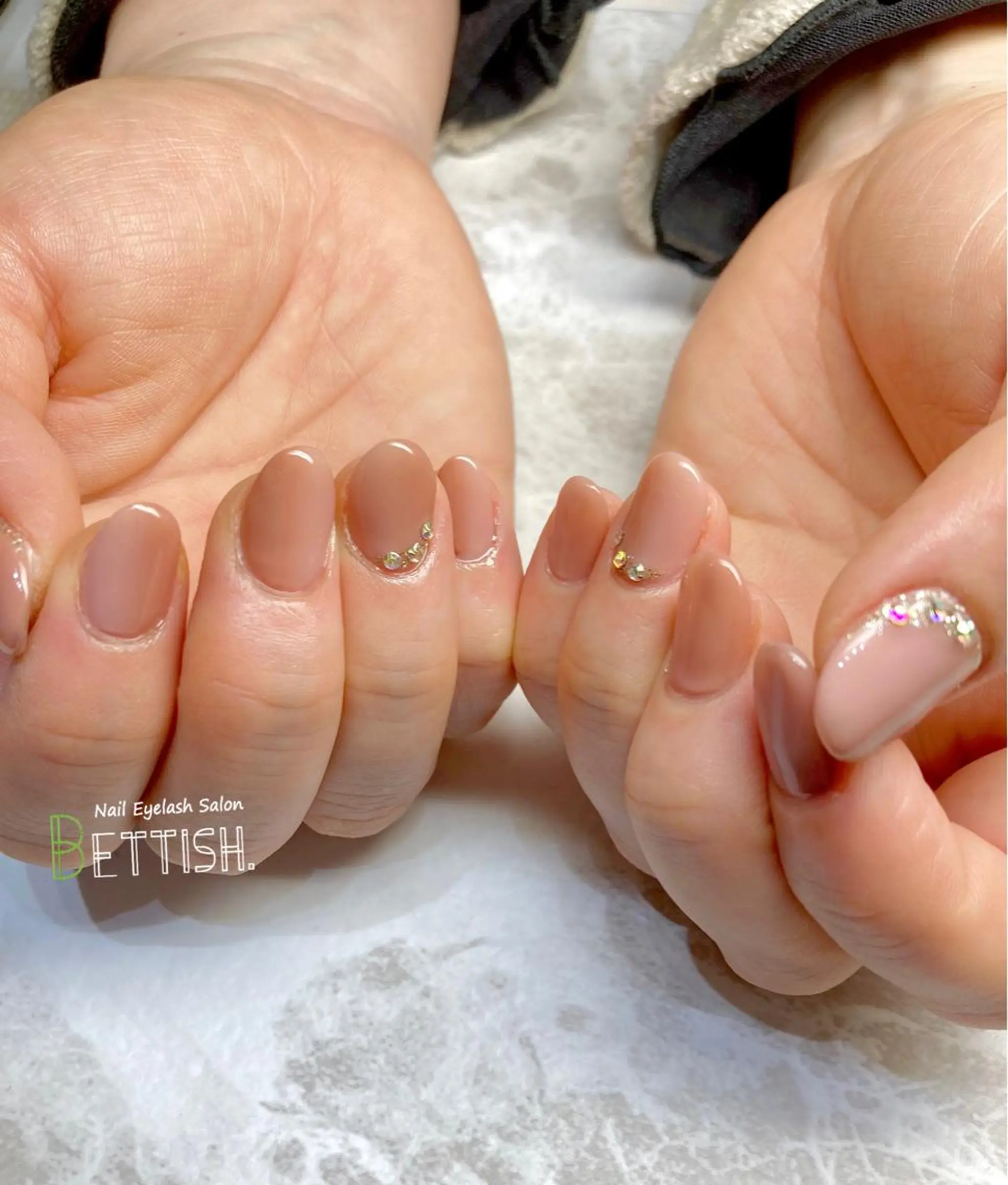 ネイル グラデーション オフィスネイル ストーンネイル BETTISH. KUMIKO☺︎︎のネイルデザイン