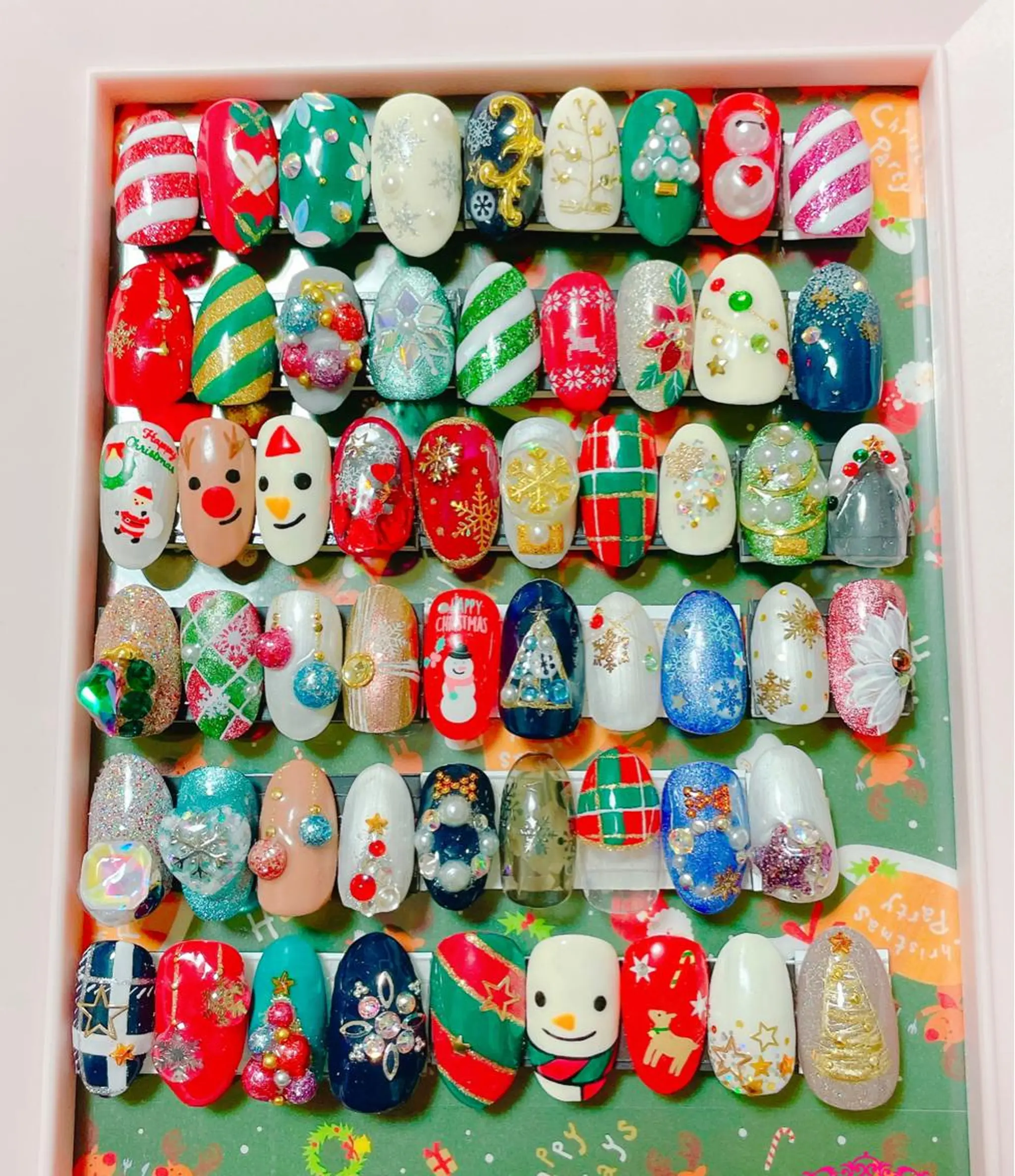 ネイル CROWN プライベートサロンのネイルデザイン