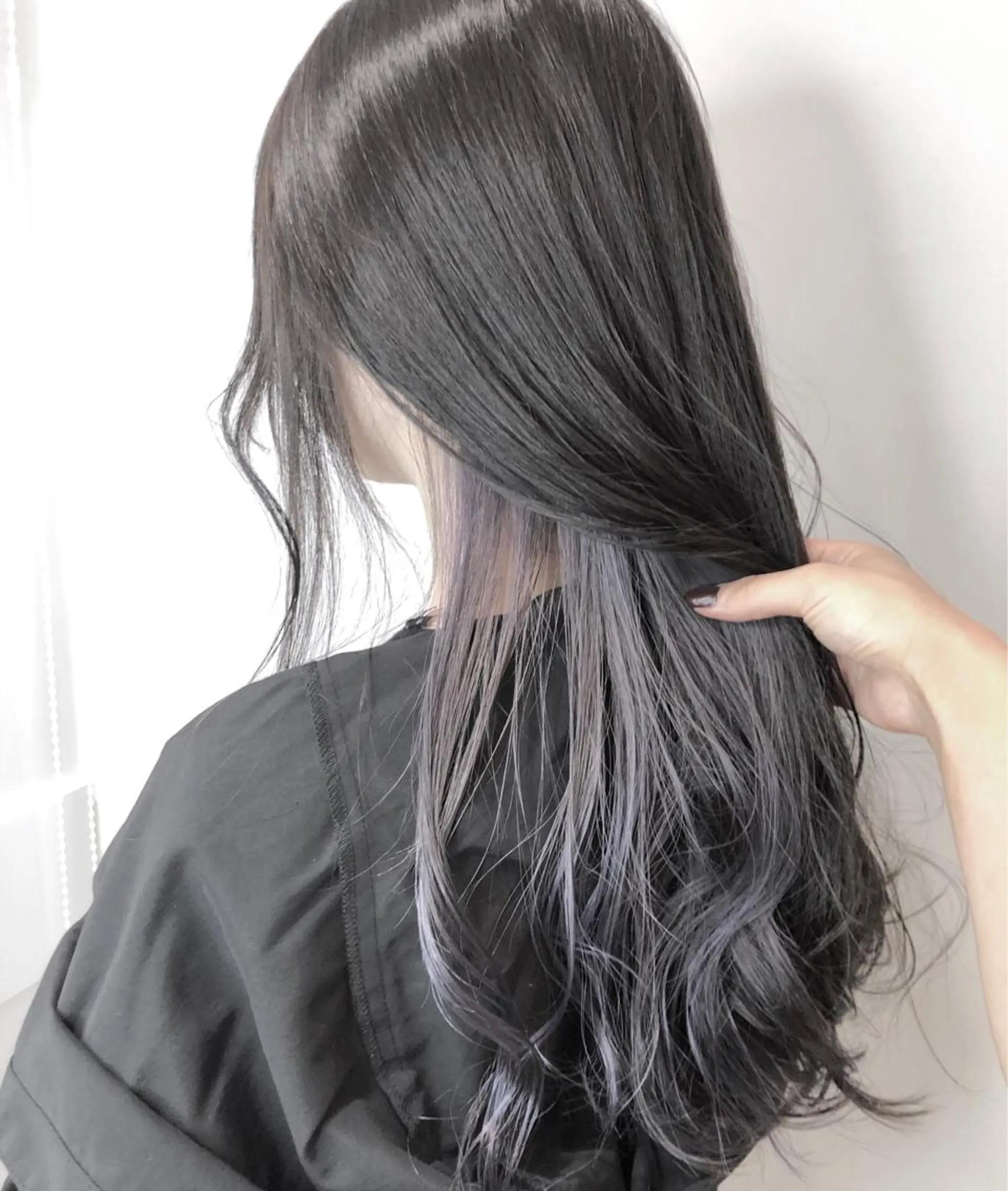 カラー ブリーチ ウルフカット ハッシュカット/七海のヘアスタイル