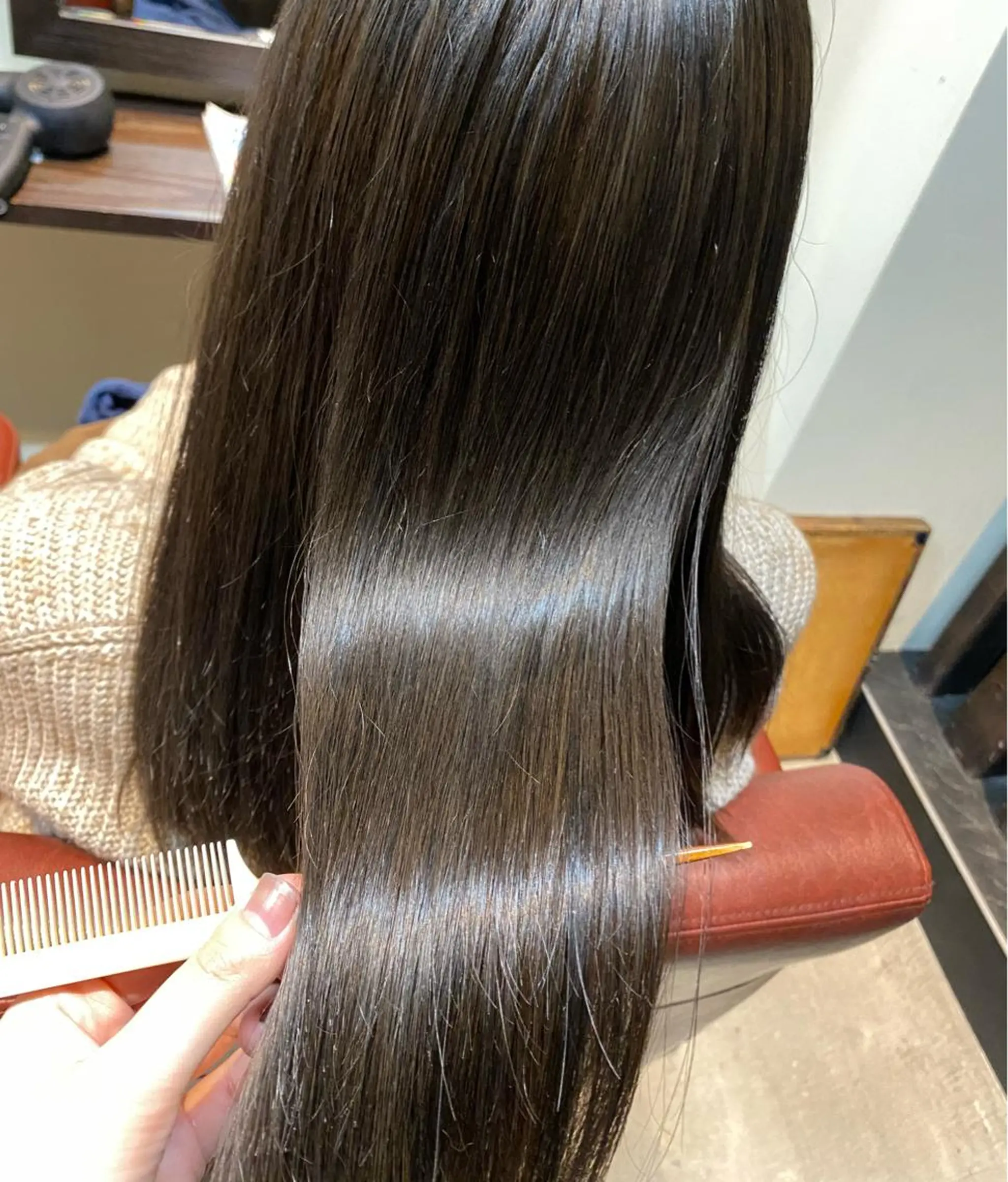 セミロング 水谷 菜央のヘアスタイル