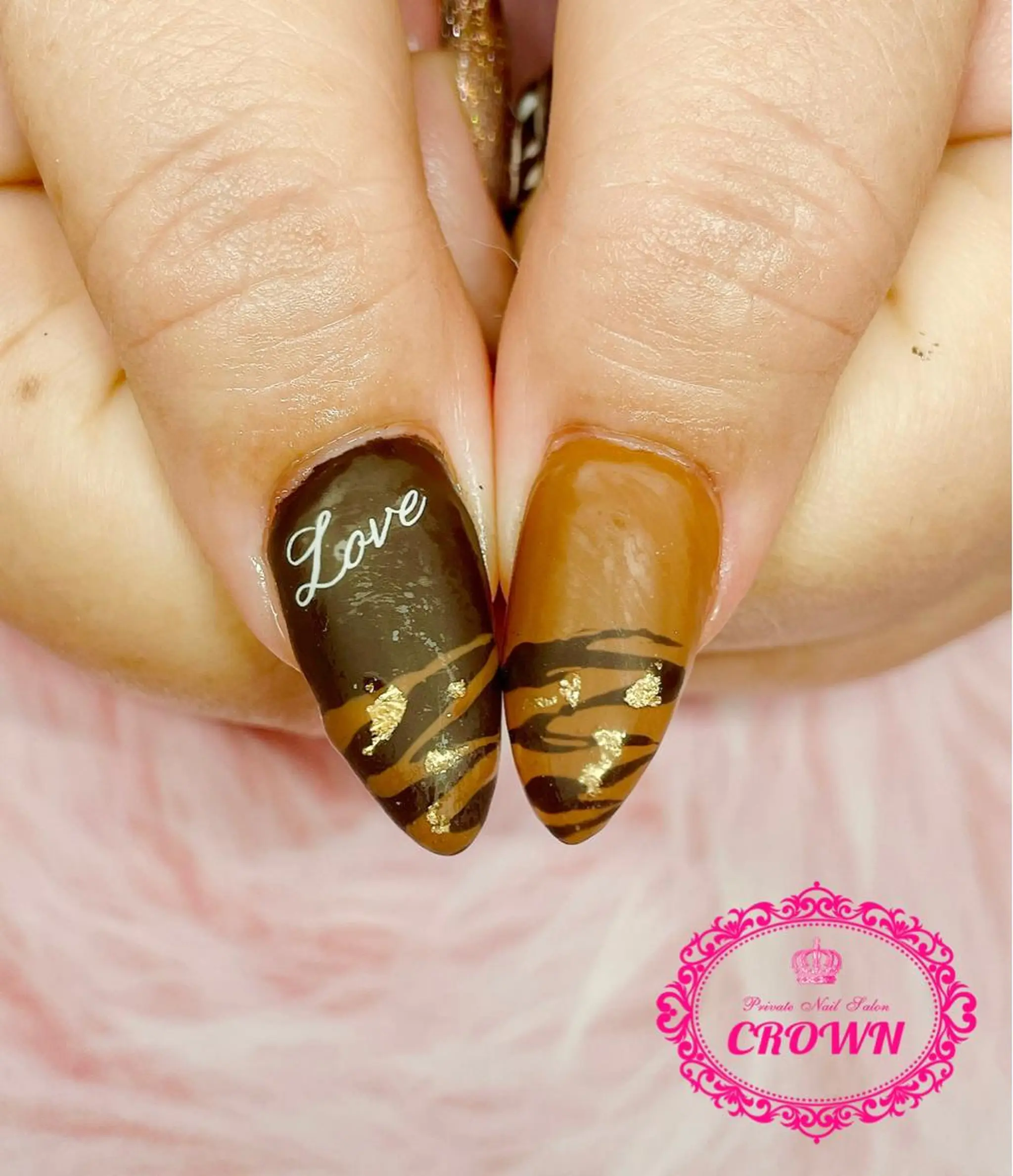 ネイル CROWN プライベートサロンのネイルデザイン