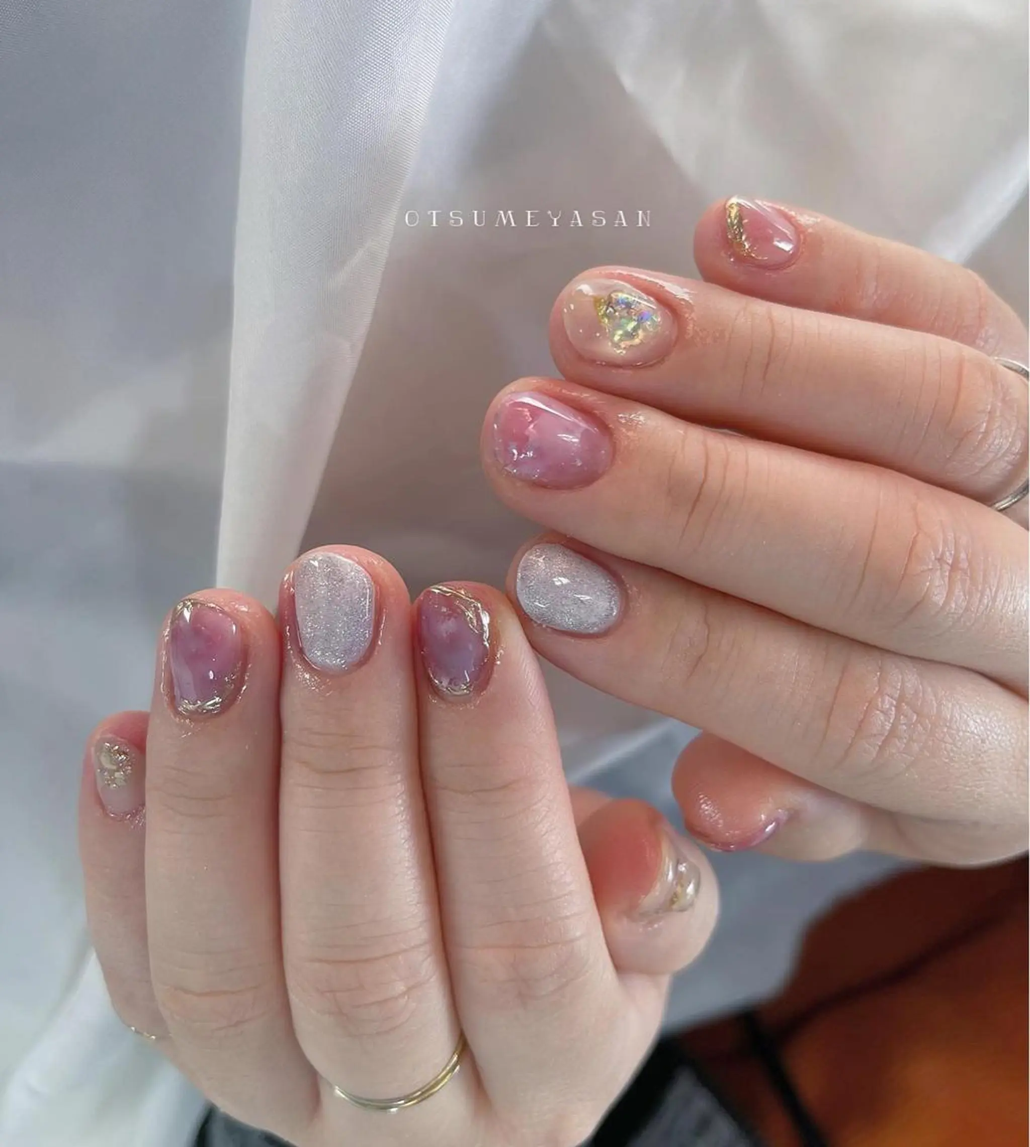 ネイル オーロラネイル ブルー ジェルネイル 韓国ネイル マグネットネイル わたなべ ちかのネイルデザイン