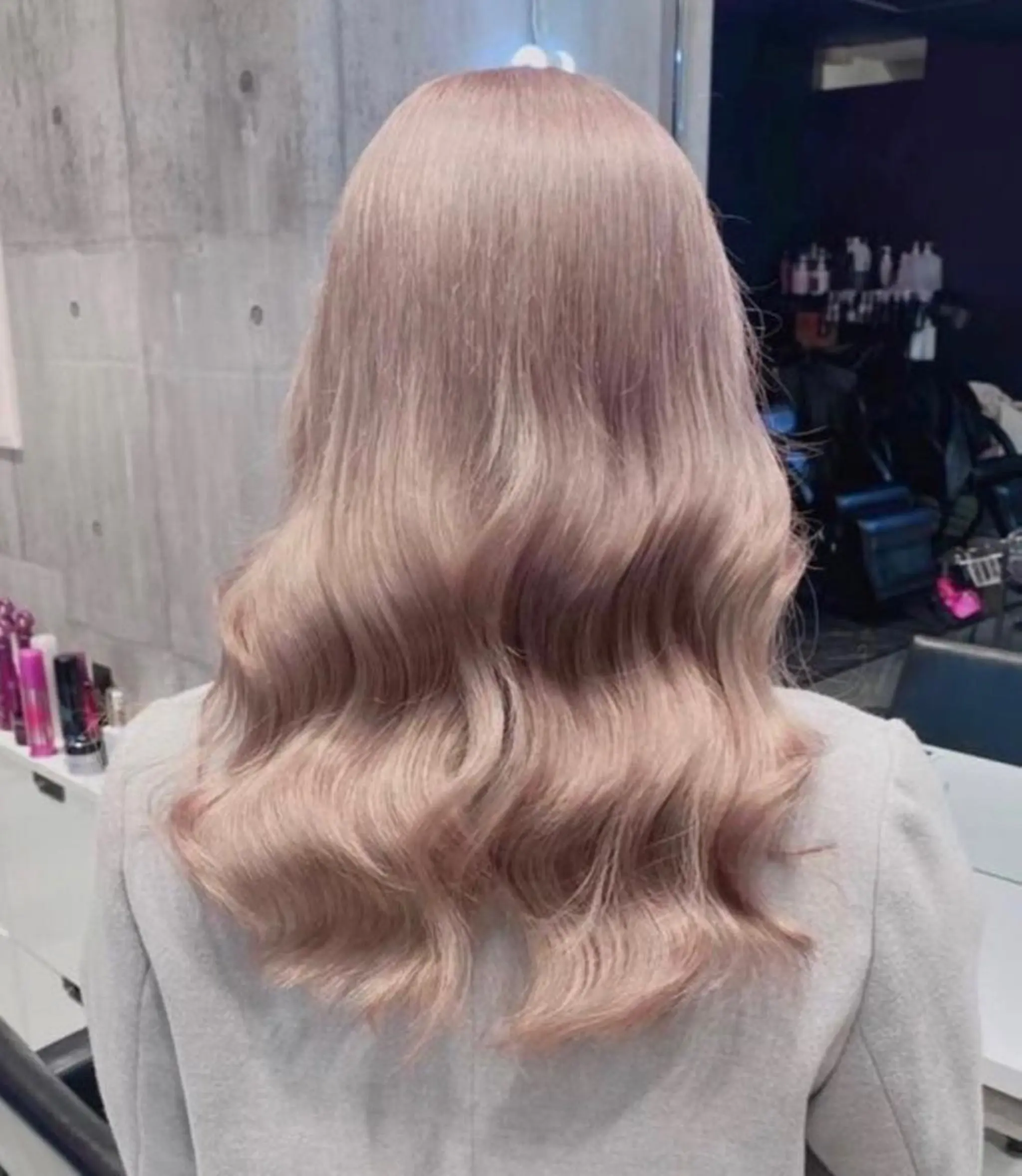 セミロング カラー ヘアアレンジ ショートボブ セミロングパーマ バレイヤージュ ブリーチ ケアブリーチ ヘアカラー トリートメント ヘアセット 猫ッ毛さんヘア🐈 Misa【女性】のヘアスタイル