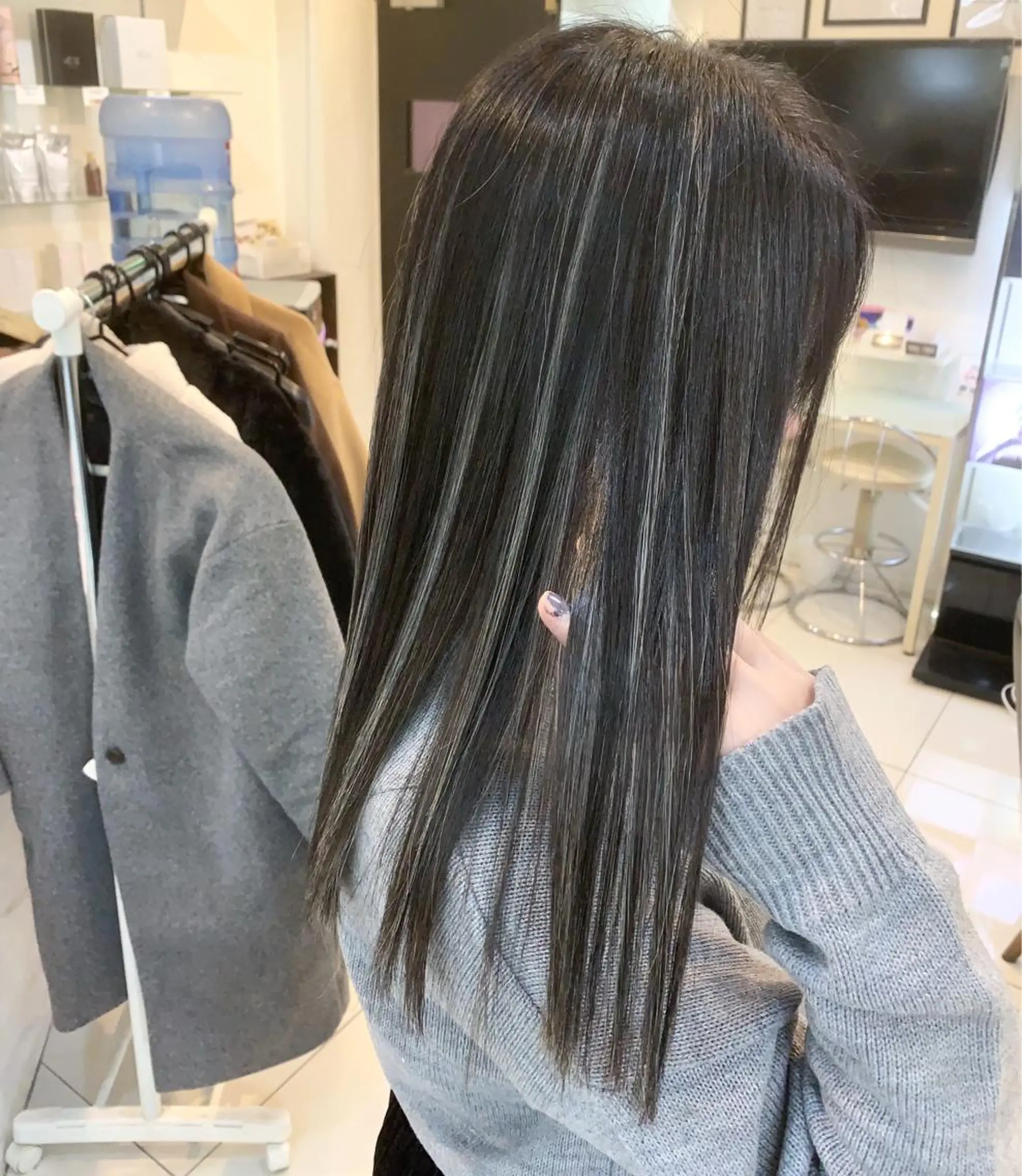 セミロング ヘアカラー トリートメント Nino（ニーノ）所属・にしき さんのヘアスタイル