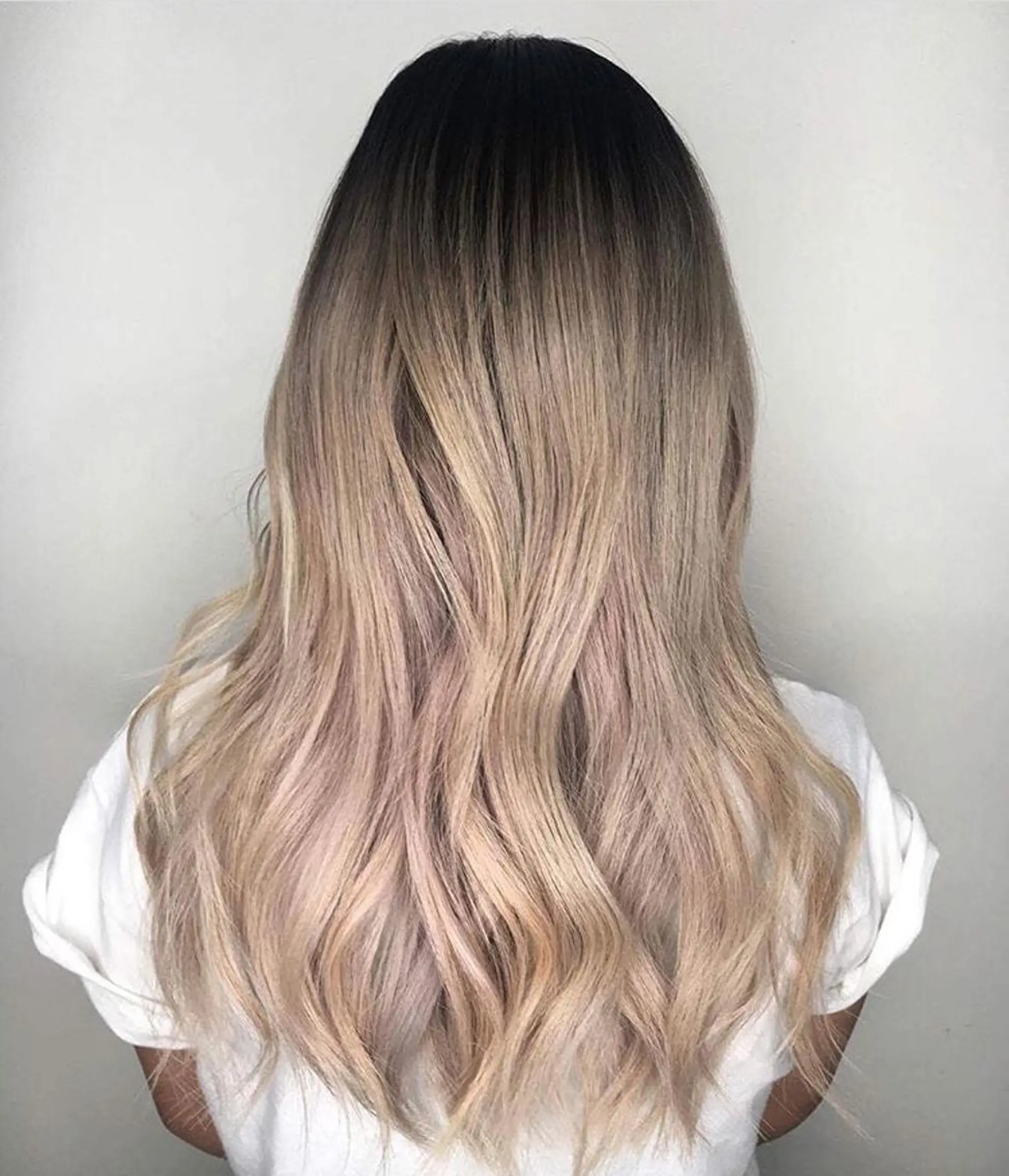 ロング カラー ブリーチ レイヤーカット BLend 渋谷のヘアスタイル