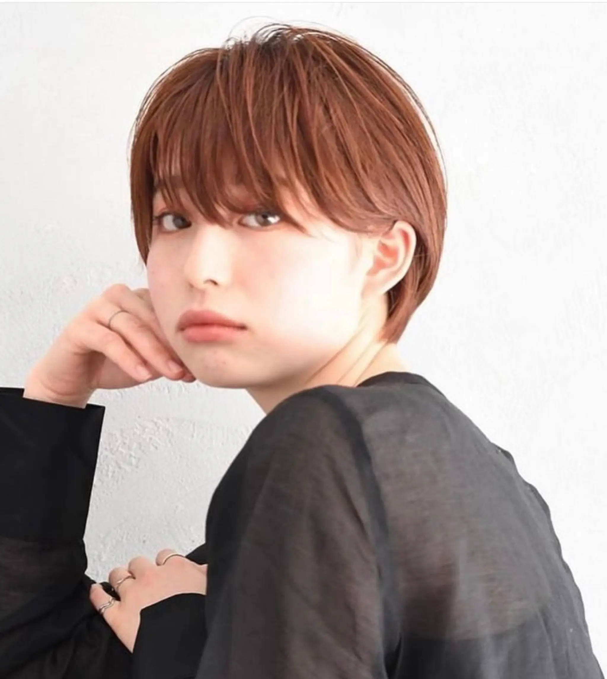 カラー ミストバング ベージュカラー ブロンド ブルーカラー  フェイスフレーミング カット ヘアカラー トリートメント 川﨑 蓮二のヘアスタイル