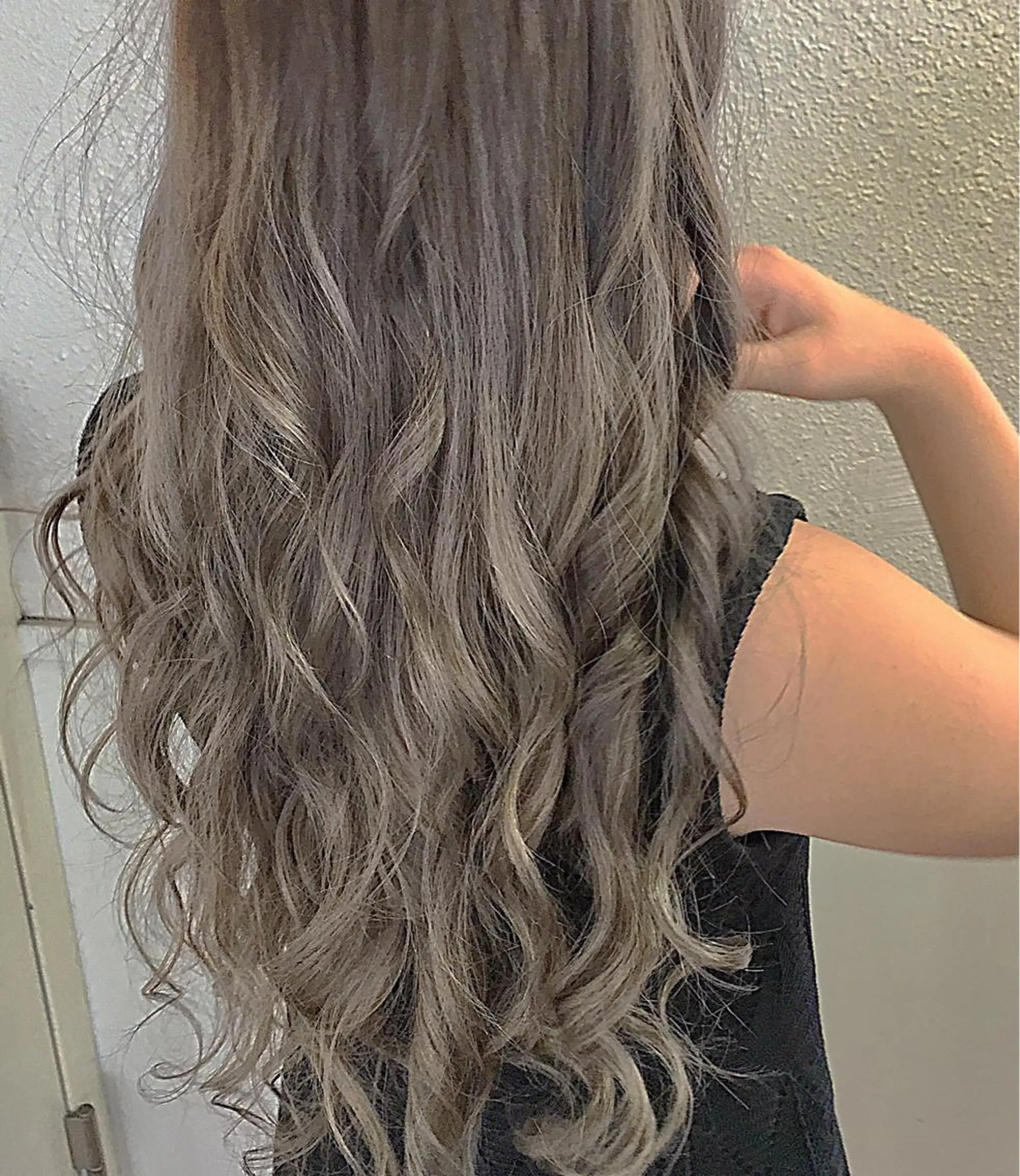 ロング カラー アッシュ ダークシルバー シルバー シルバーアッシュ カット ヘアカラー トリートメント 髪質改善/美髪矯 正ヤマモトハルキのヘアスタイル