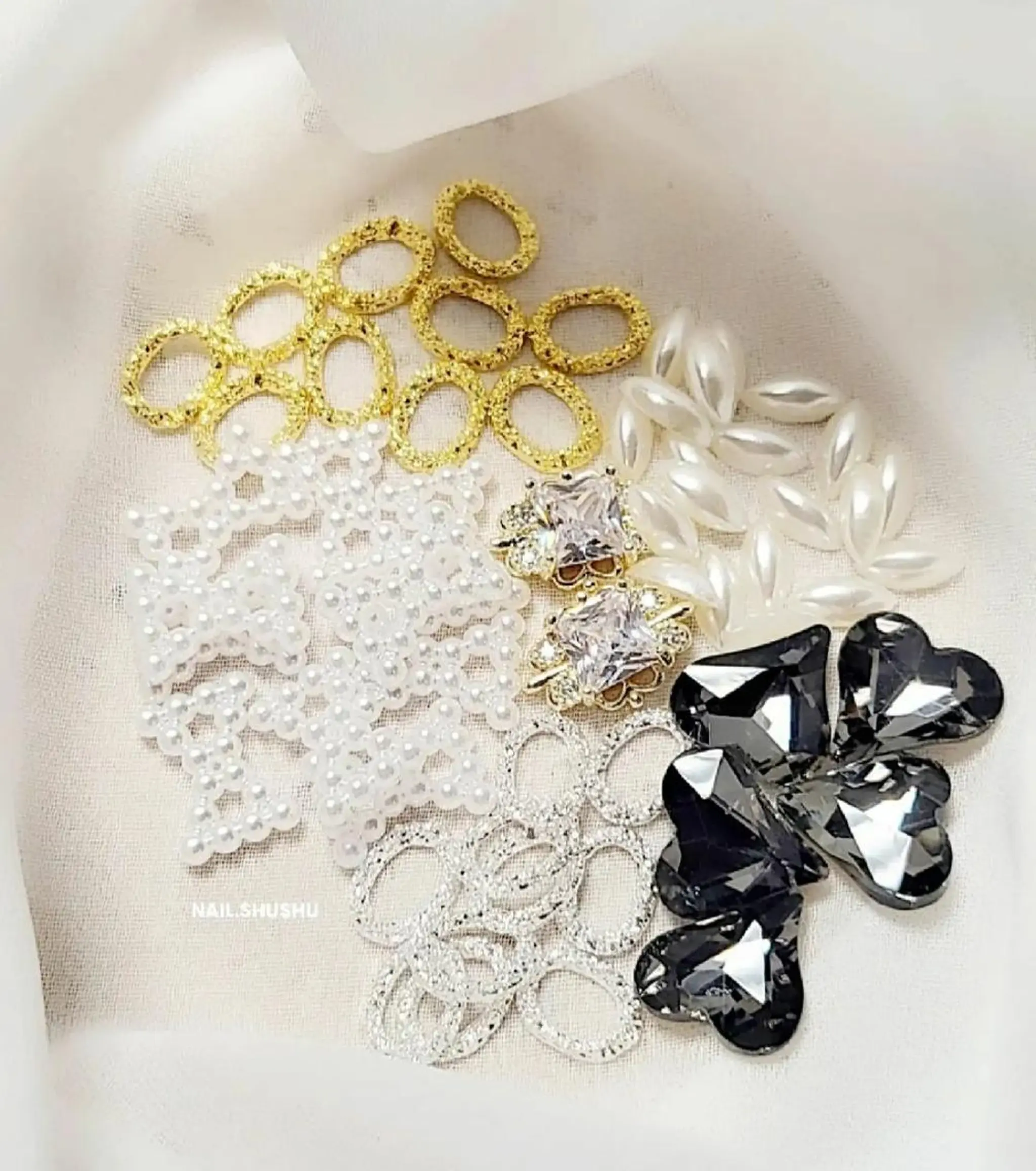 ネイル 持ち込み ニュアンスネイル ワンカラーネイル シンプルネイル 春ネイル 3dパーツ/流行り 👧shushu❤️のネイルデザイン