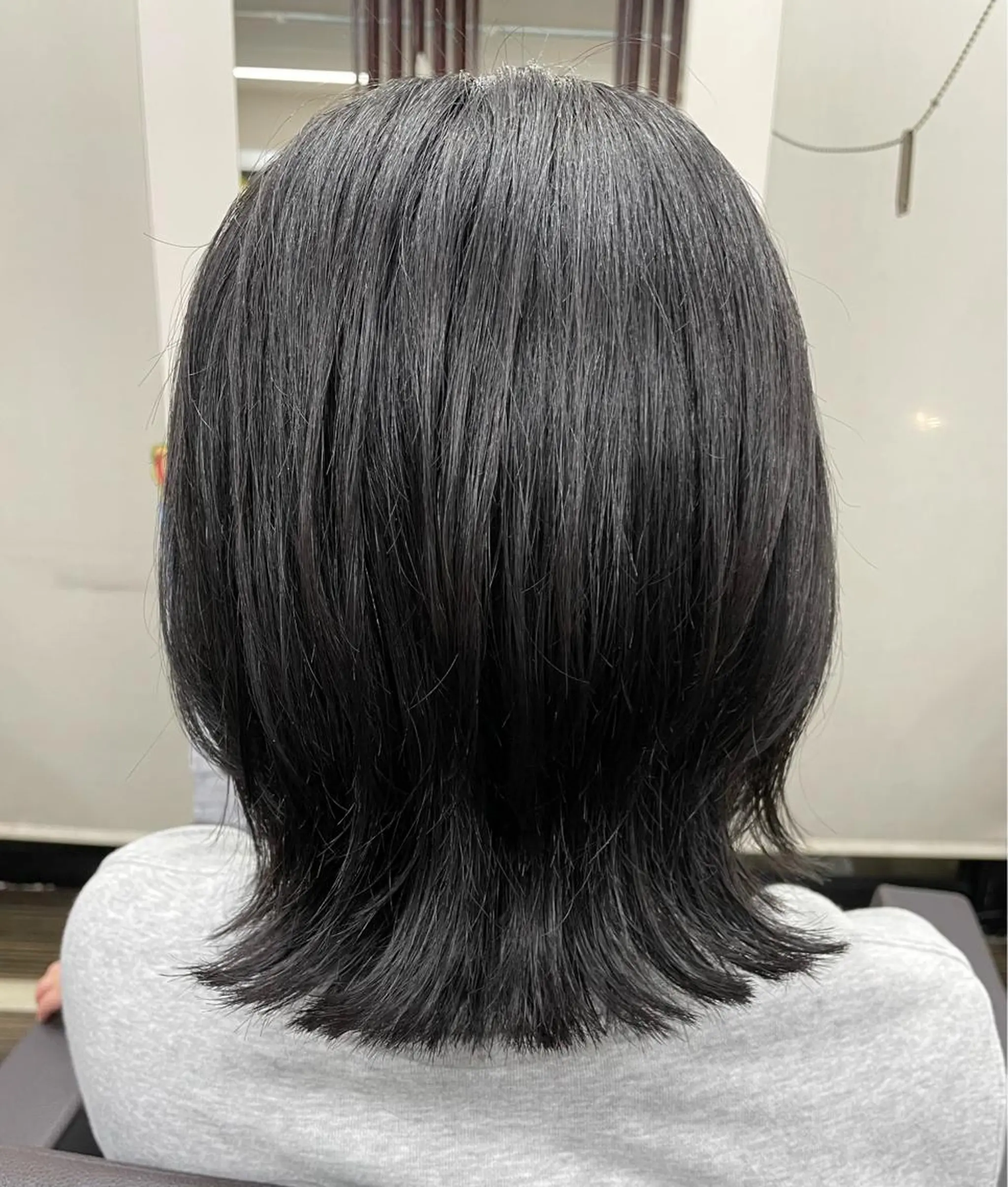 RILOHANA 宮平のヘアスタイル