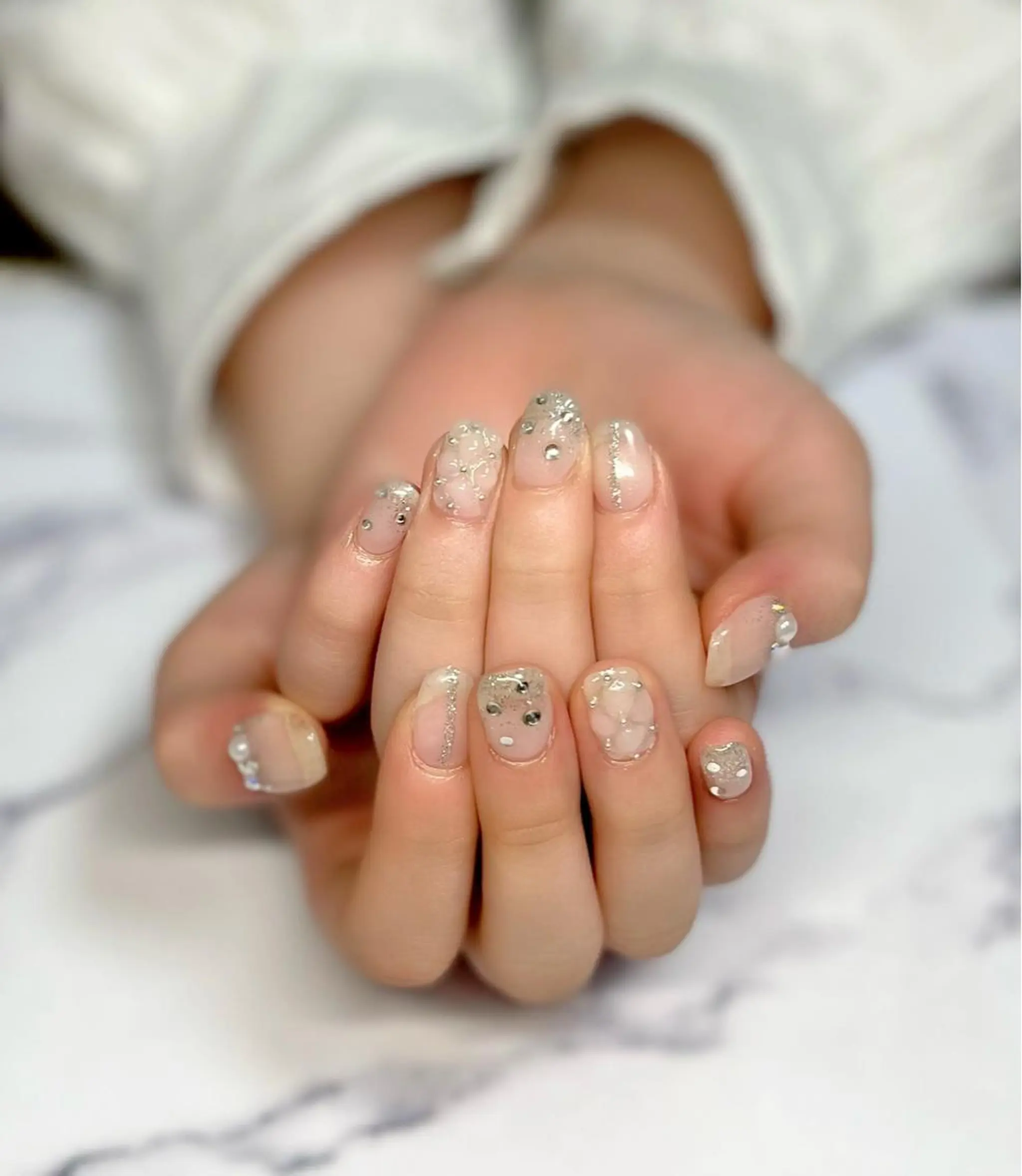 ネイル ラメ(グリッター) シルバー ストーンネイル ハンドネイル shonan_ kairiのネイルデザイン