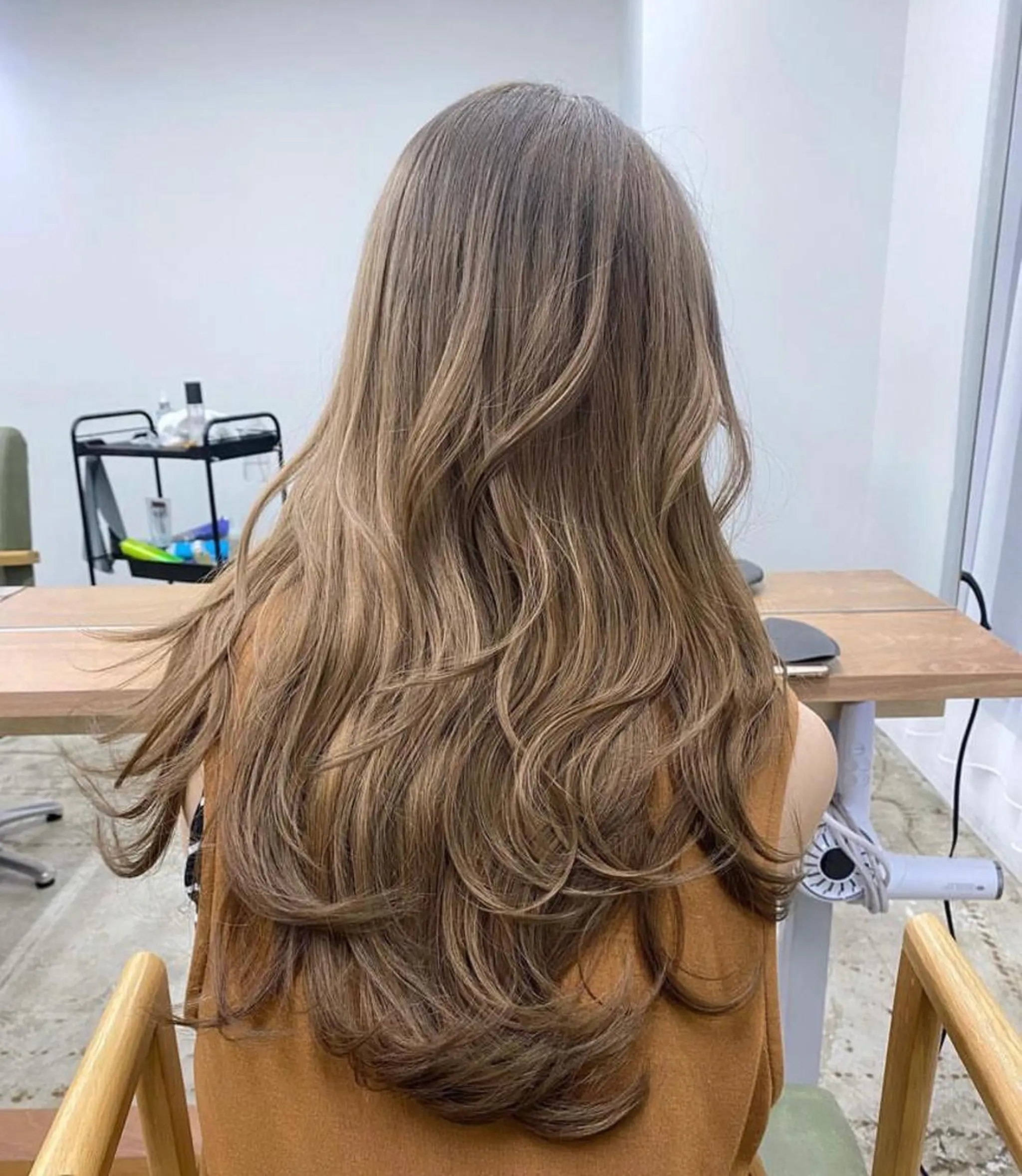 ロング カラー ショートボブ ブリーチ 透明感カラー ダブルカラー イヤリングカラー alu/心斎橋大阪 ボブ/ブリーチなしのヘアスタイル