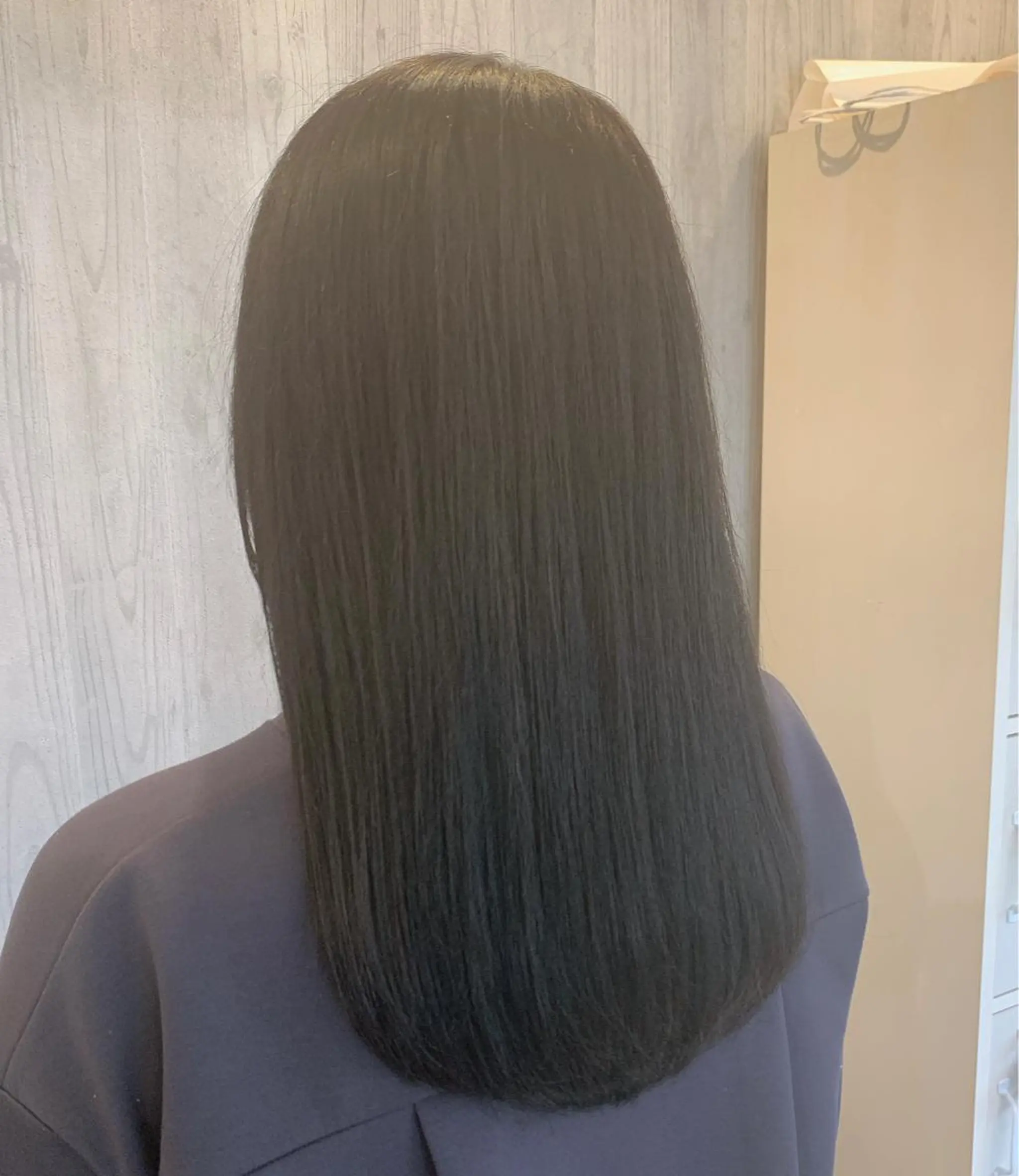 ロング カラー (スタイリスト)牧 好美のヘアスタイル