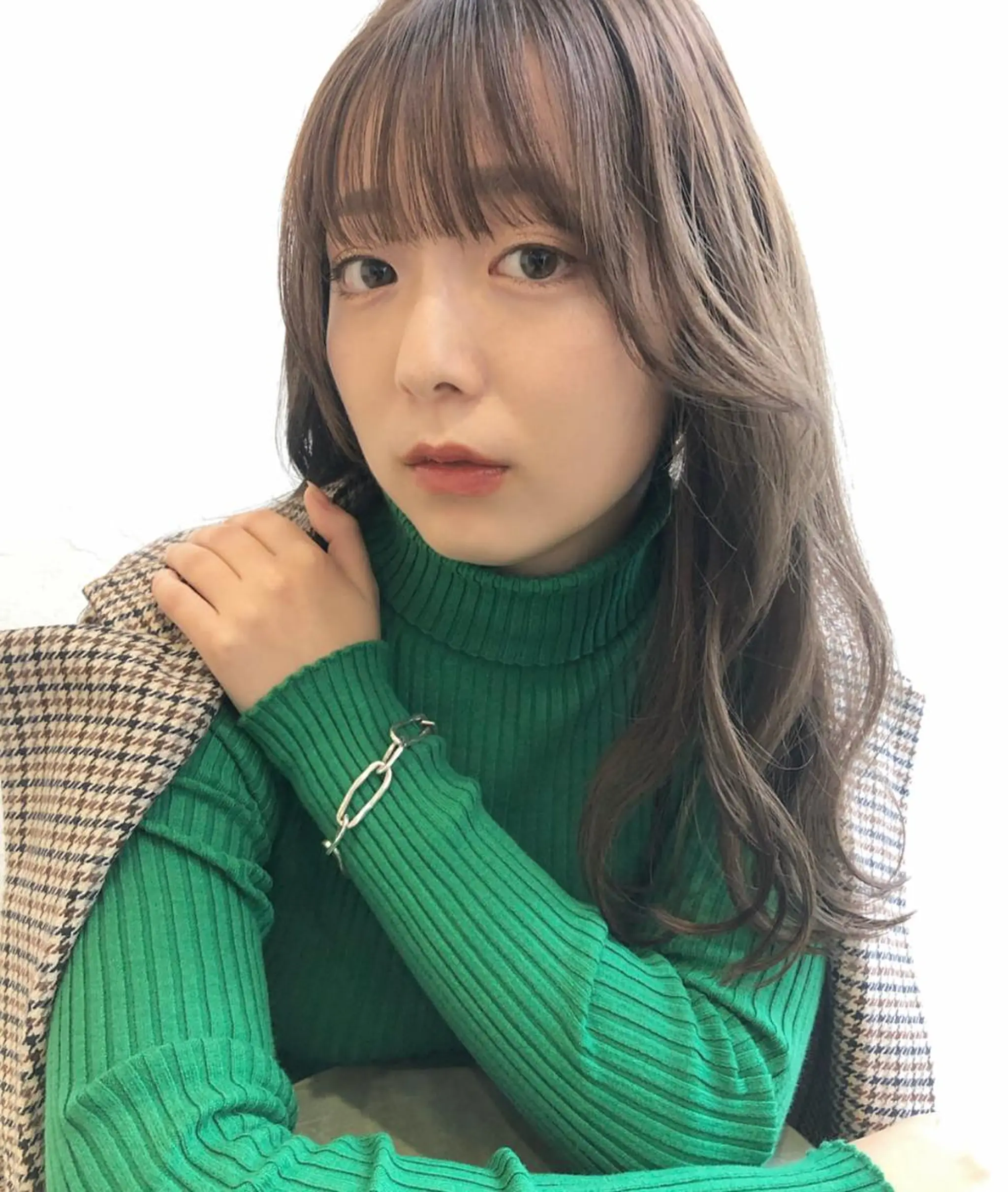 セミロング カラー nakahara madokaのヘアスタイル