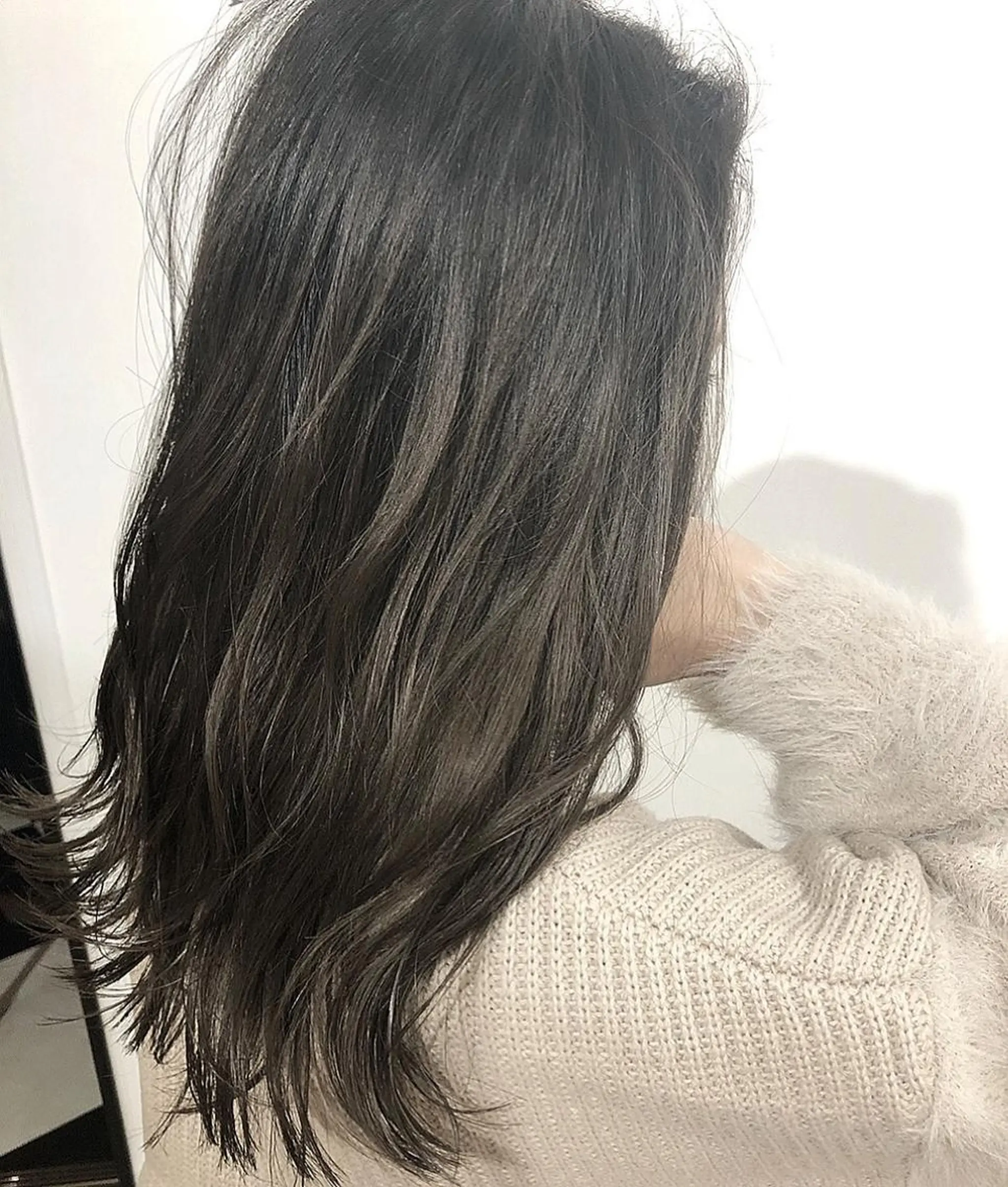 カラー グラデーションカラー ハイライトカラー イルミナカラー reverie【レヴリー】所属・夜23時まで予約🉑 reverieあきらのヘアスタイル