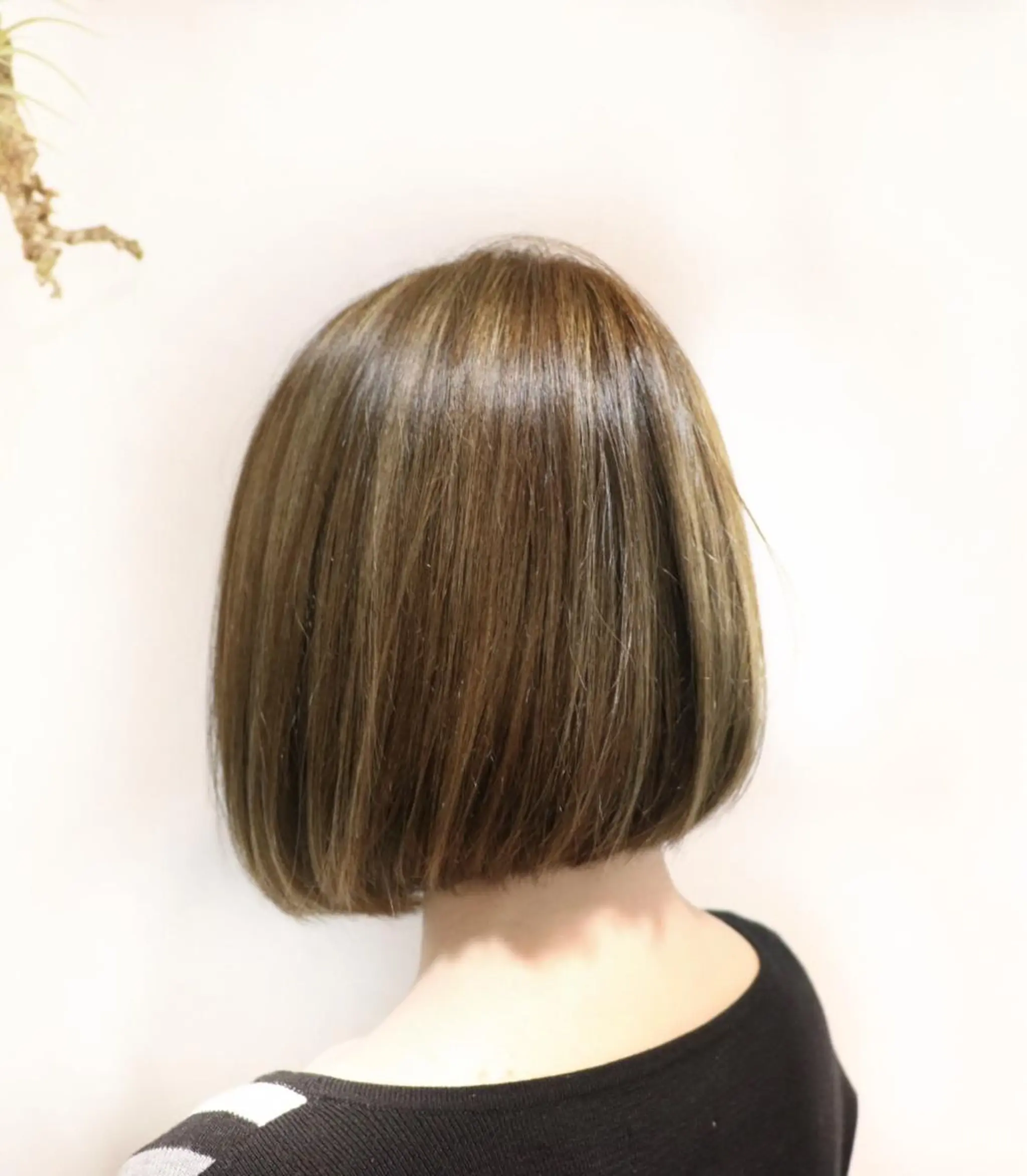 ミディアム アッシュ ボブ ハイライト atelier RICOのヘアスタイル