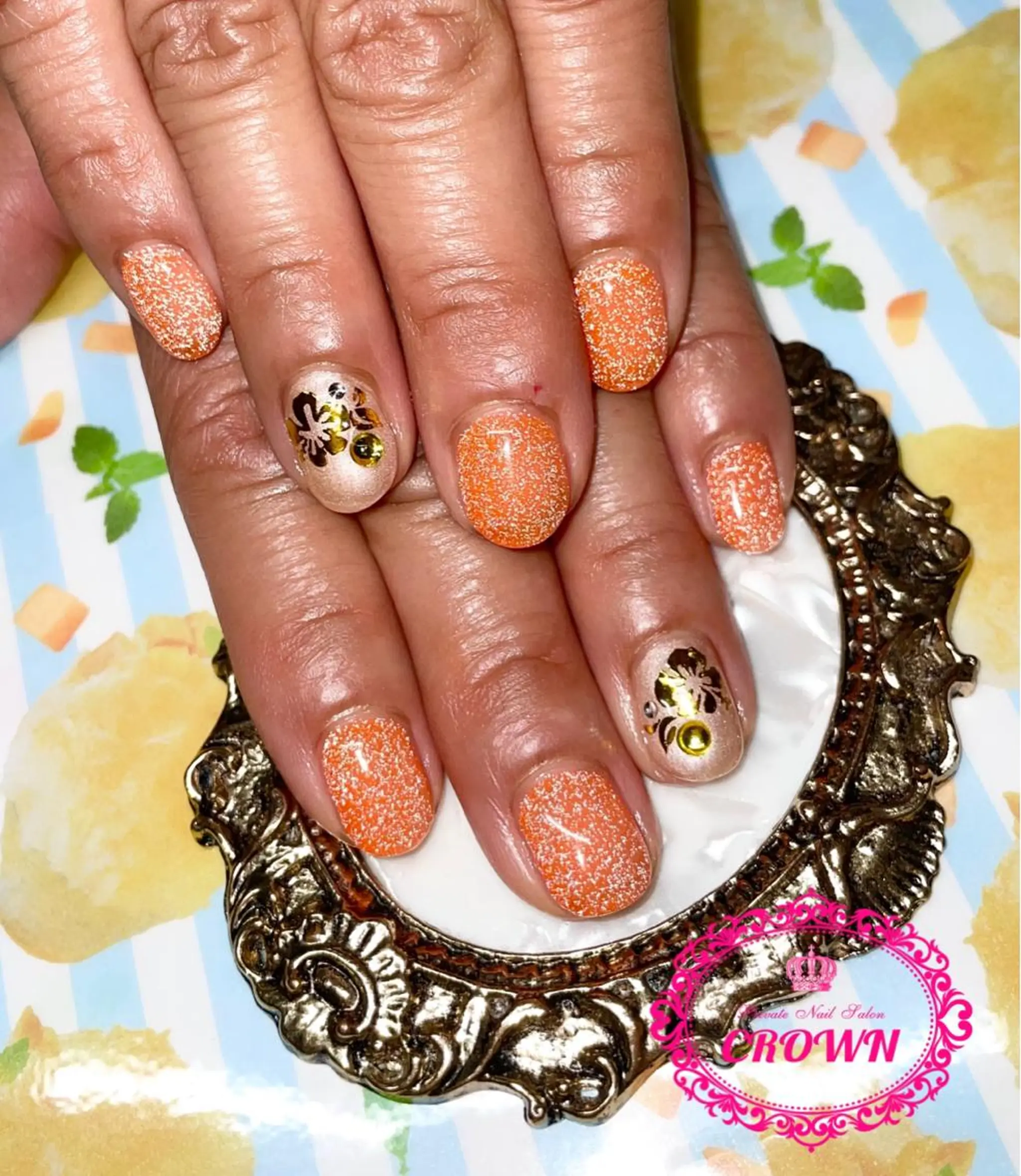 ネイル ハンドネイル CROWN プライベートサロンのネイルデザイン