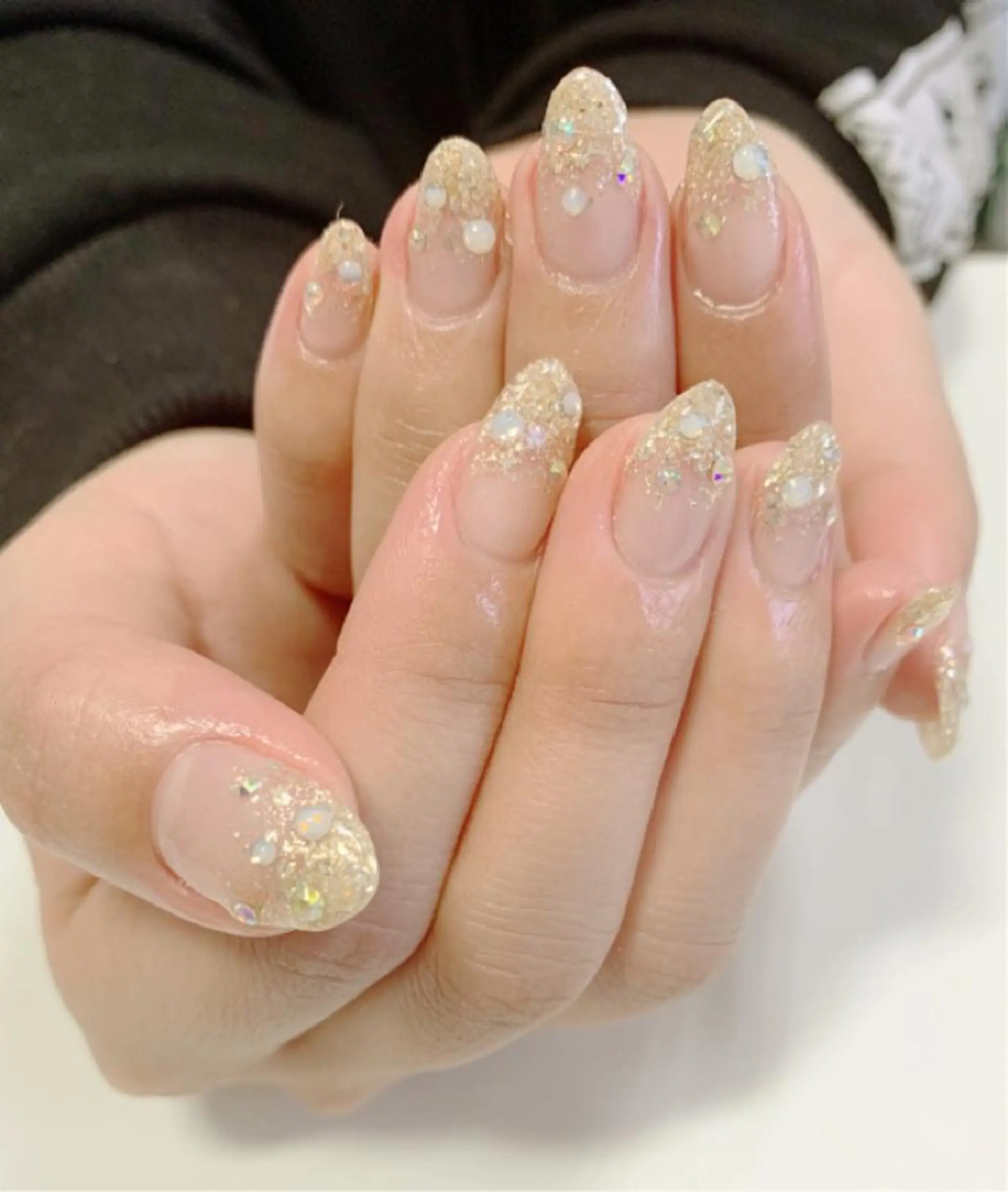 ネイル ストーンネイル ハンドネイル ハンドケア Felice所属・ベテランネイル cnc  nailのネイルデザイン