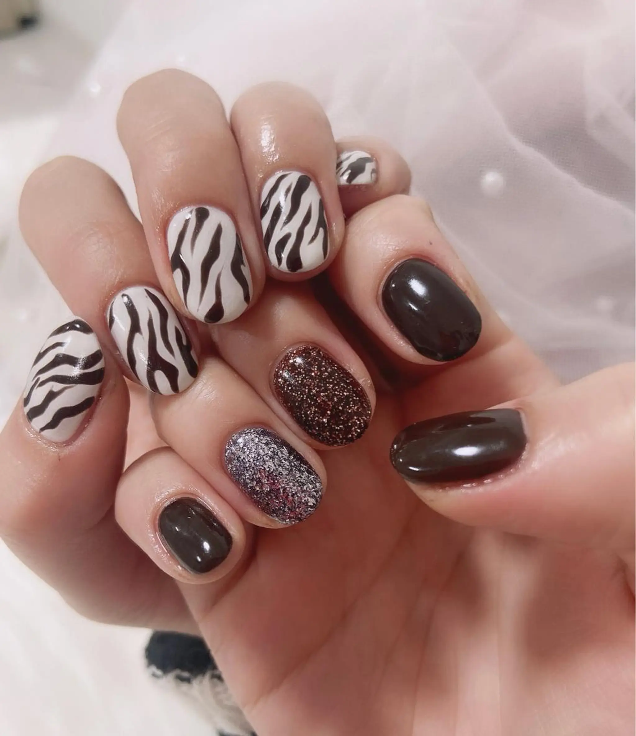 ネイル ハンドネイル ＆ME アンドミーのネイルデザイン