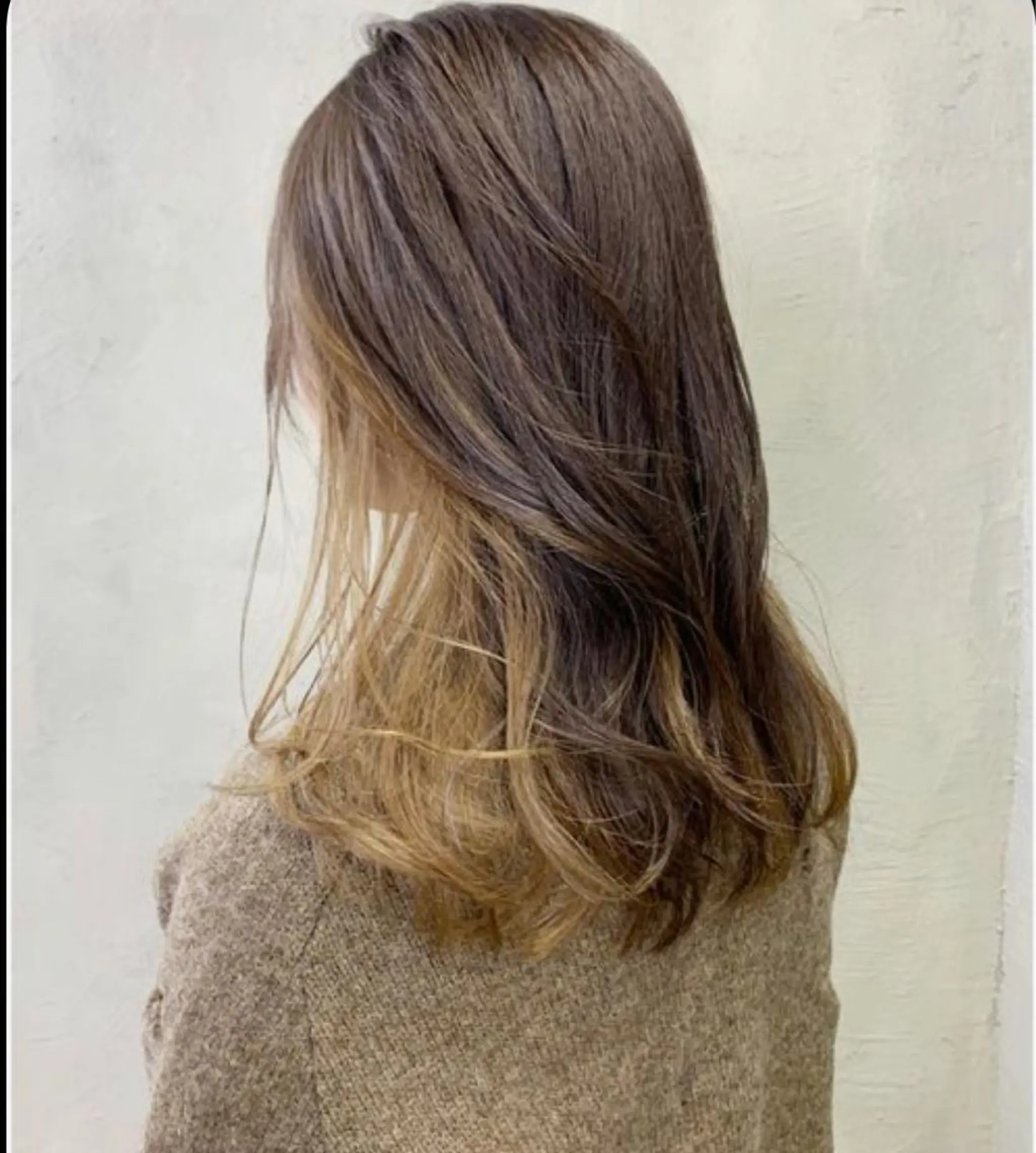 セミロング カット ヘアカラー トリートメント 顔周り/ブリーチなし /縮毛矯正🫧伊勢のヘアスタイル