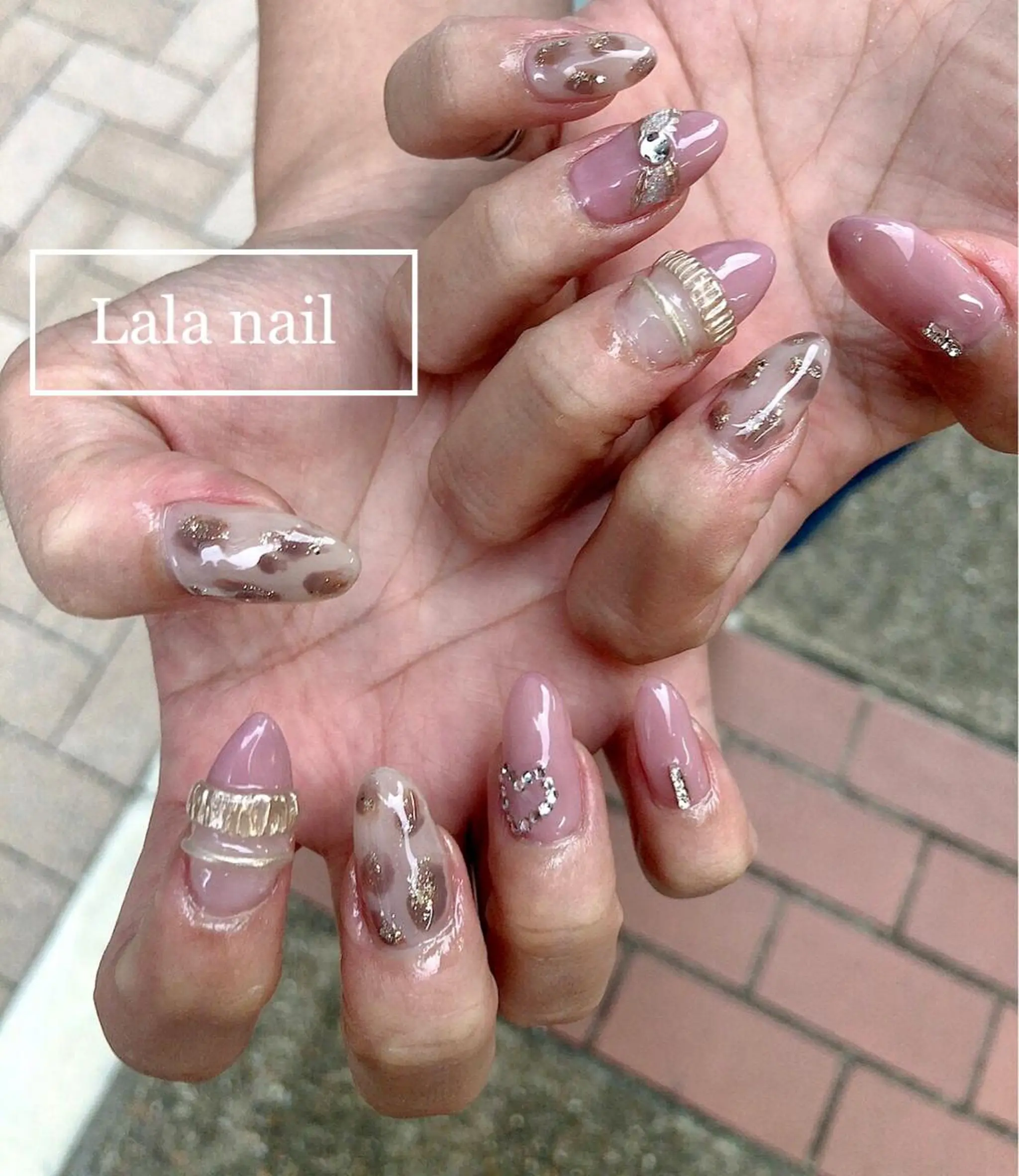 ネイル アニマル柄 ニュアンスネイル Lala nailのネイルデザイン