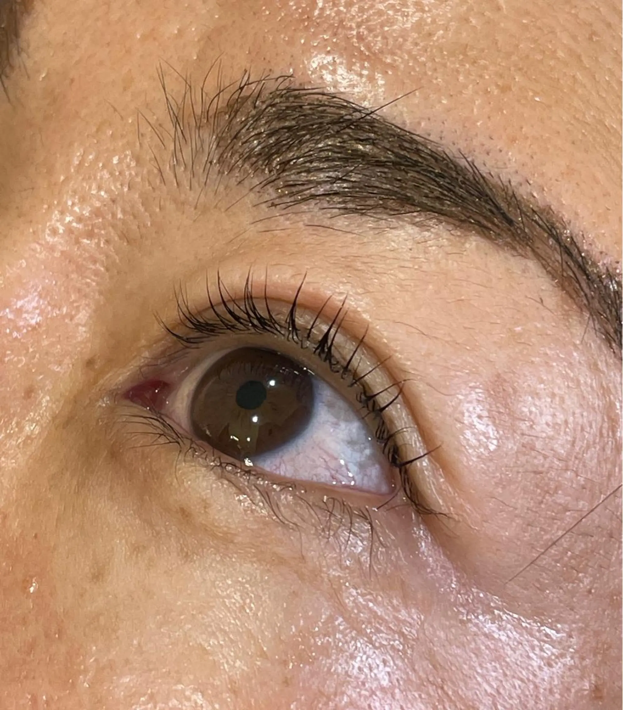 マツエク・マツパ 井上 真里奈のヘアスタイル