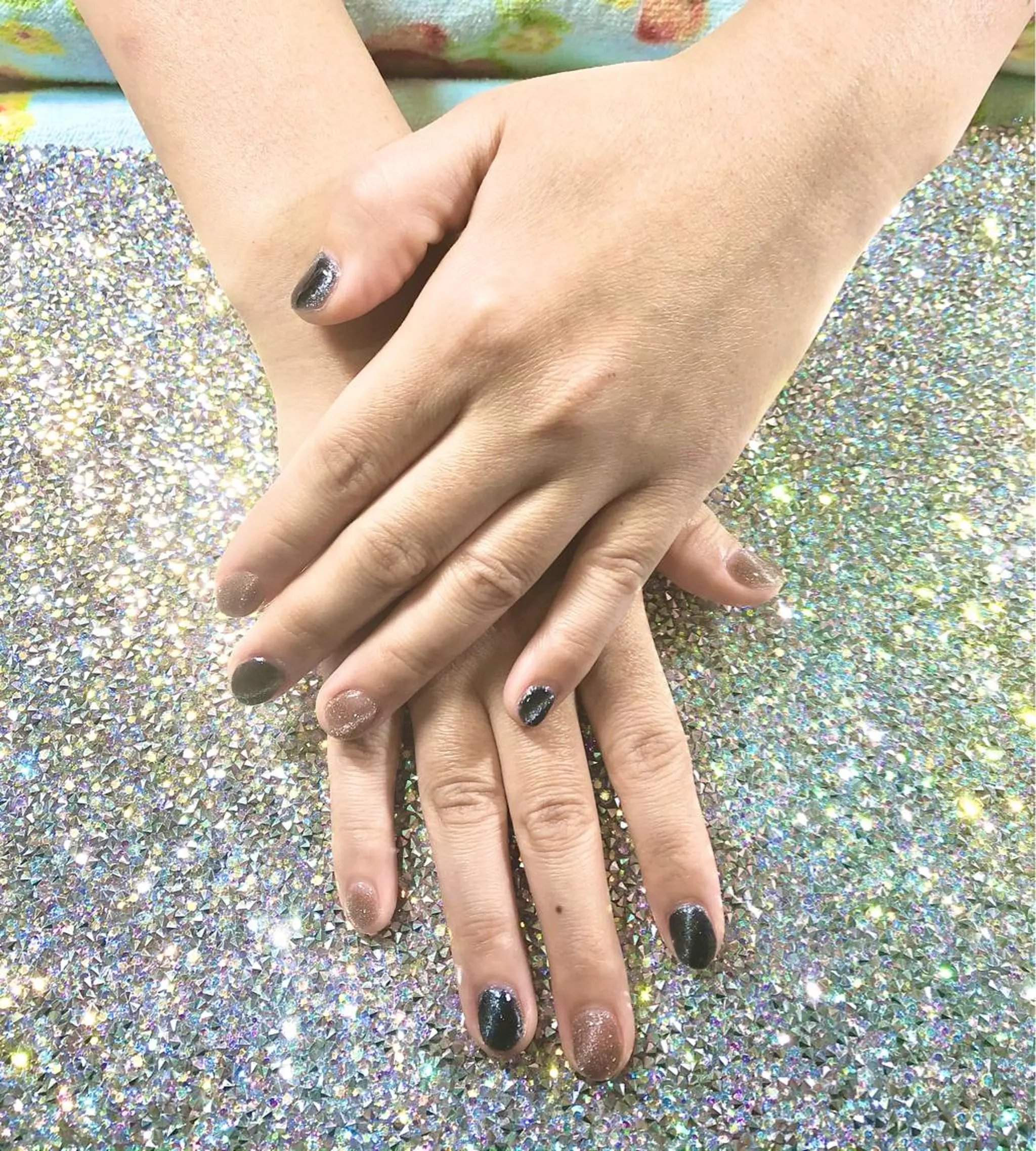 ネイル ジェルネイル ゴールド ラメ(グリッター) マグネットネイル ハンドネイル Tairacchi ﾀｲﾗｯﾁのエステ・リラクイメージ