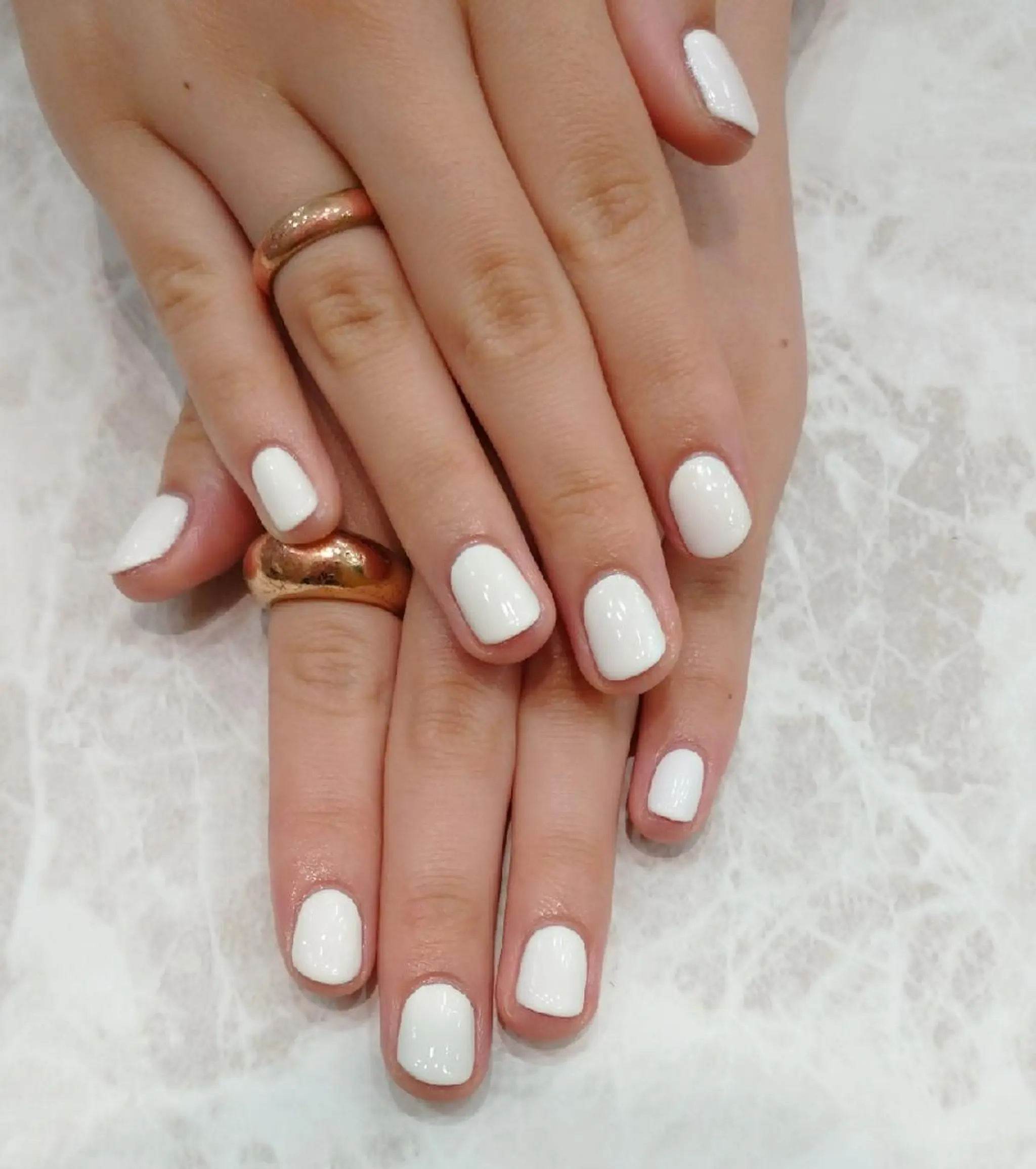 ネイル ジェルネイル ワンカラーネイル パラジェル シンプルネイル ホワイト 會田 瑠衣のネイルデザイン