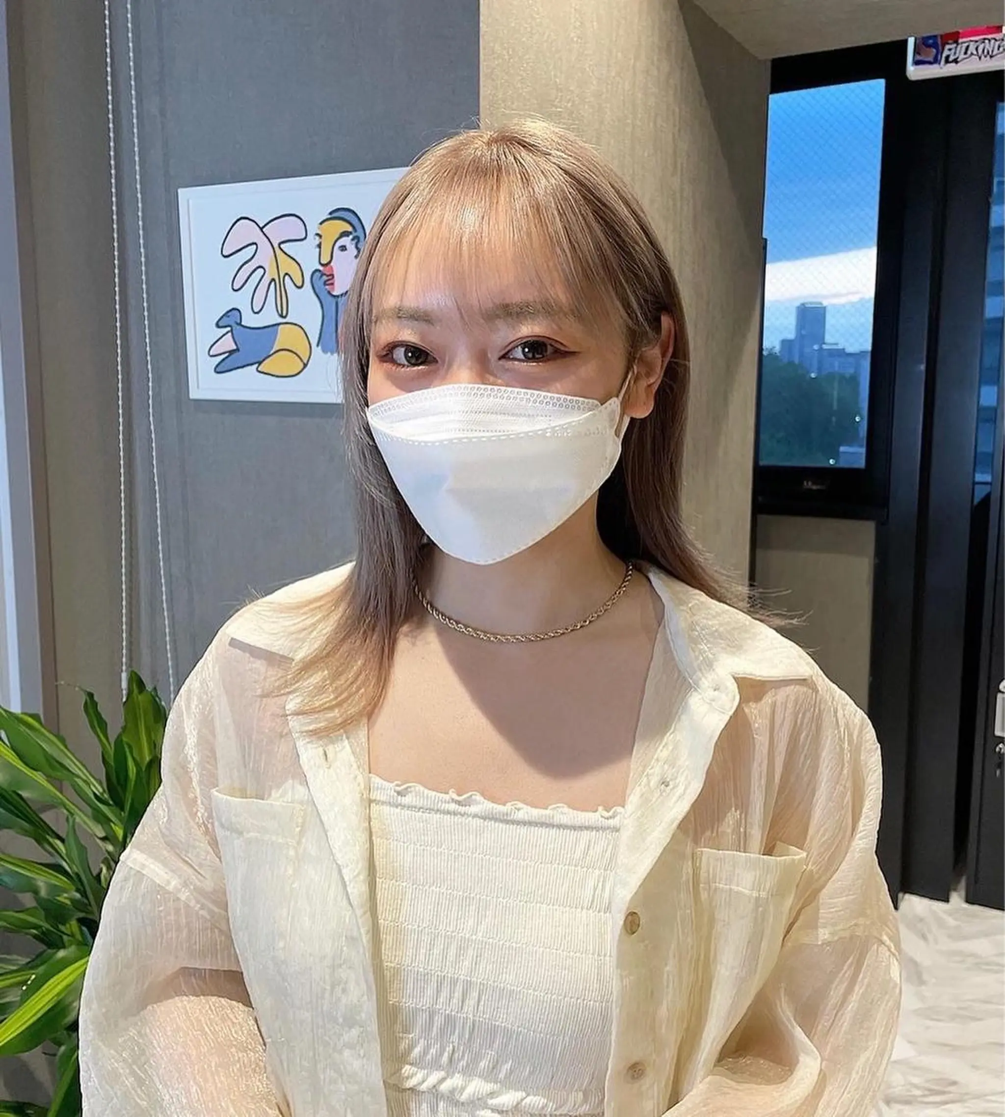 セミロング カラー さと ちはるのヘアスタイル