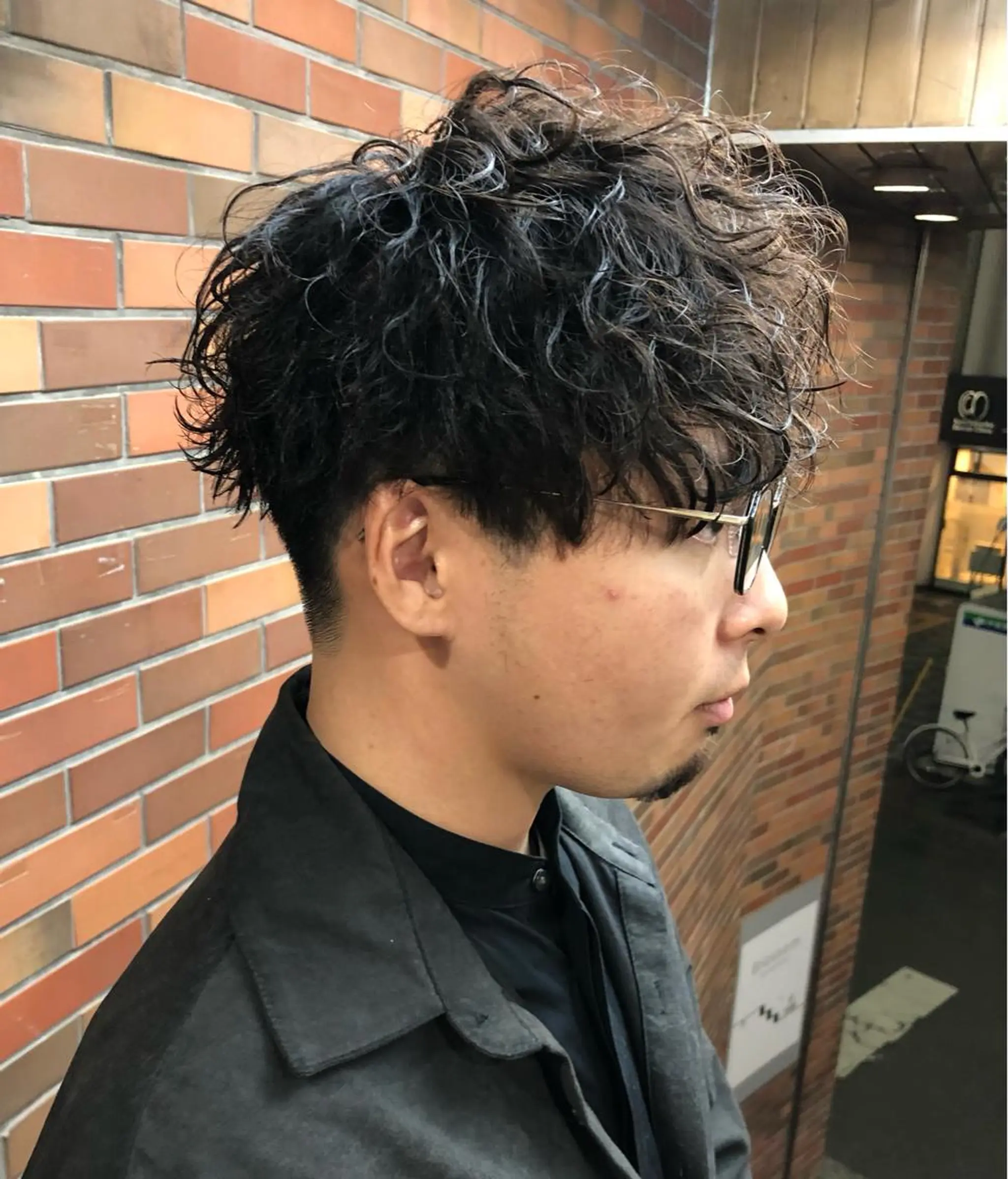 ショート パーマ メンズ メンズパーマ 波巻きパーマ ⭐️TOSHIKI メンズパーマオタク⭐のヘアスタイル