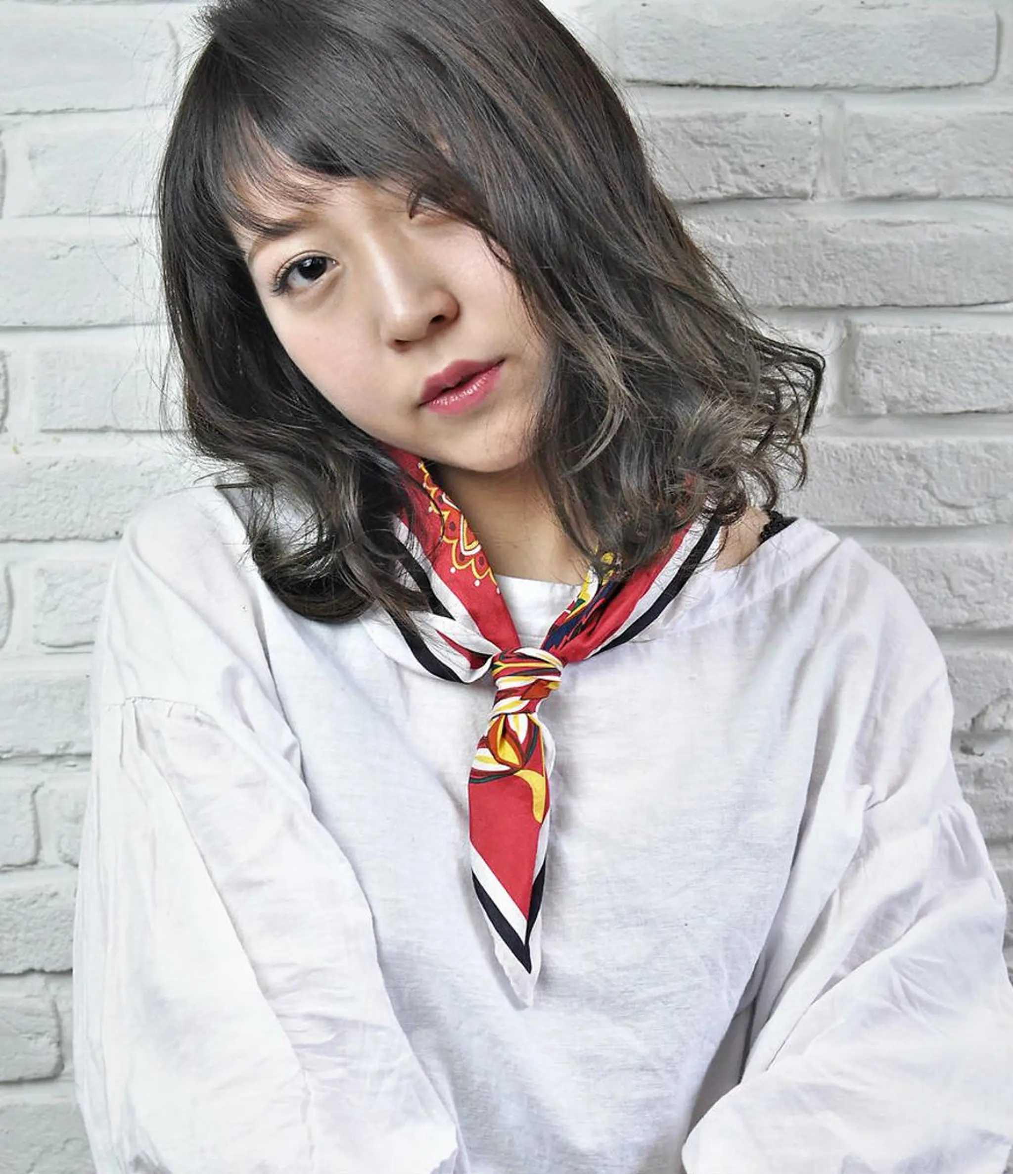 セミロング カラー ヘアケア特化型サロン newi 京橋のヘアスタイル