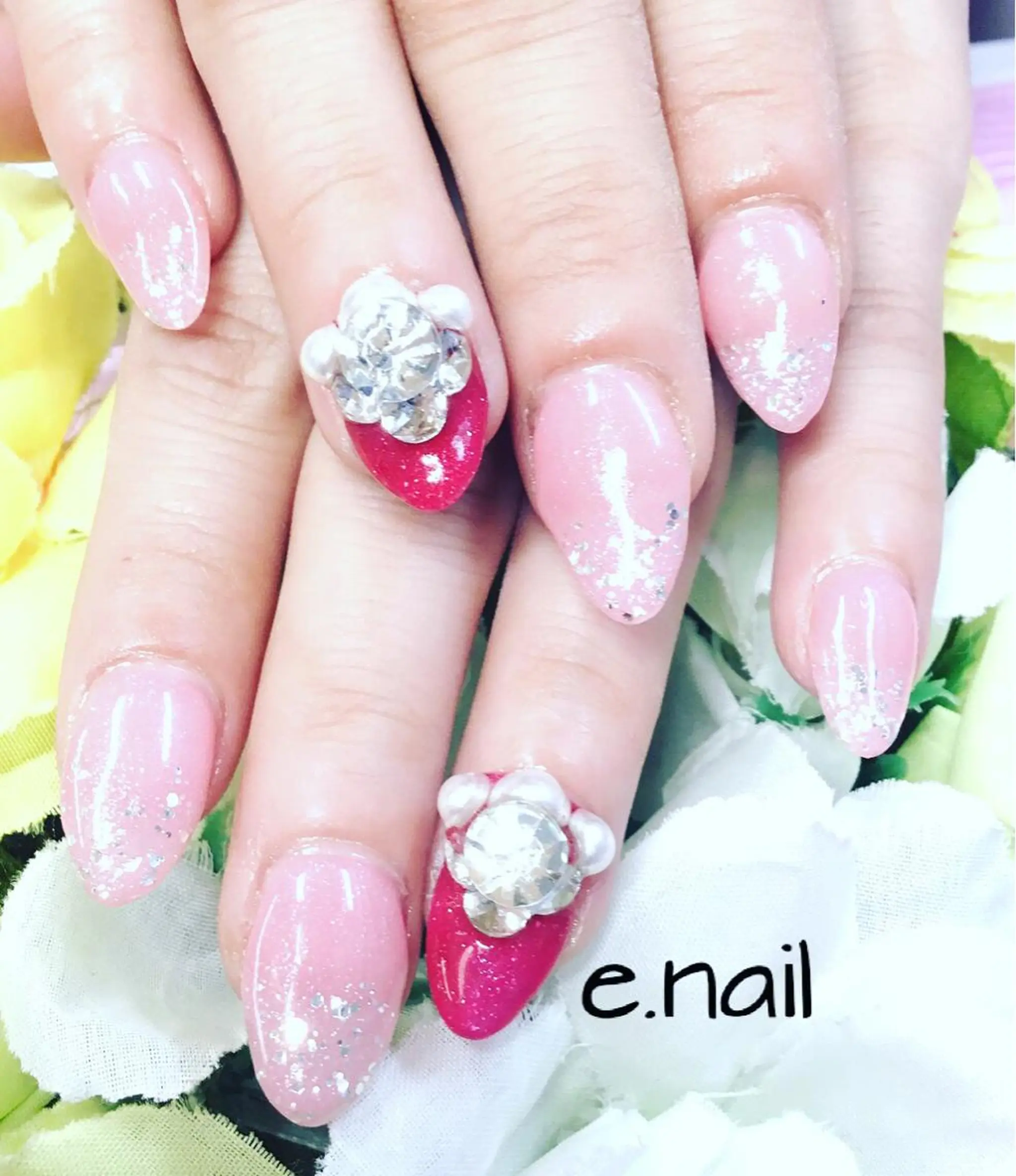 ネイル e.nail所属・和賀井 恵理のネイルデザイン