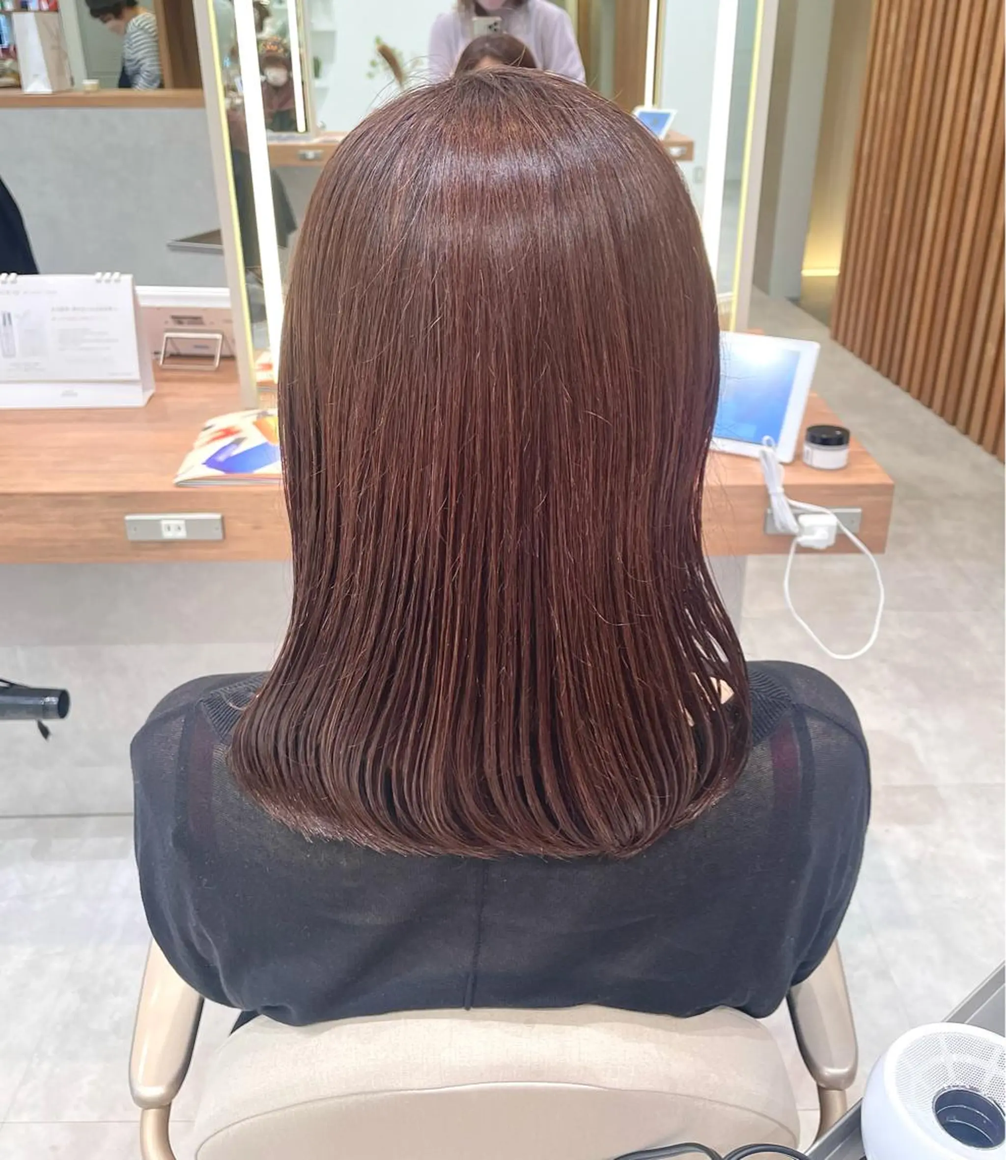 ミディアム カラー ブラウンカラー ピンクカラー ピンクブラウン 津田和希 /透明感カラー🩶のヘアスタイル